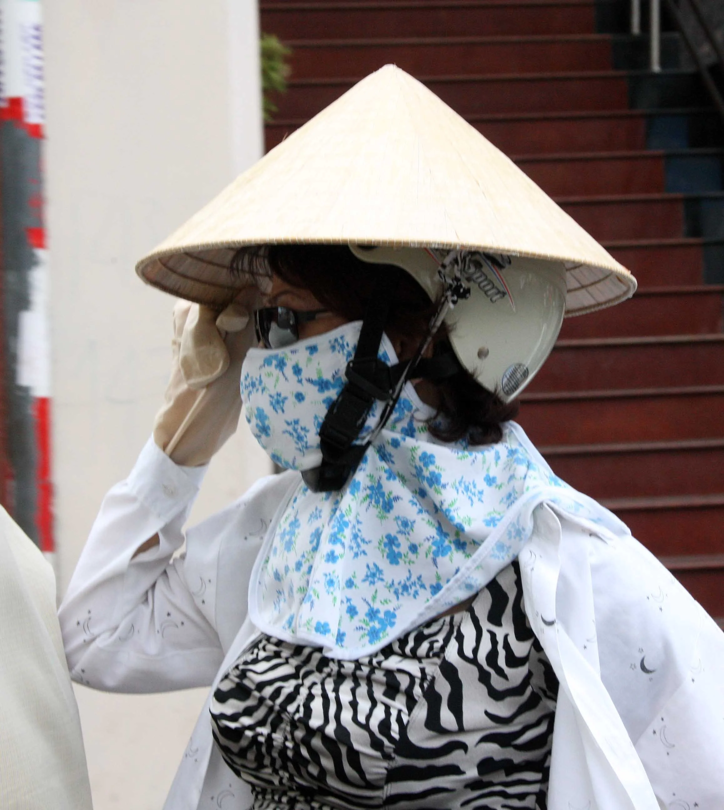 SAIGON VIET NAM - AND OUTSKIRTS OF TOWN (45).JPG