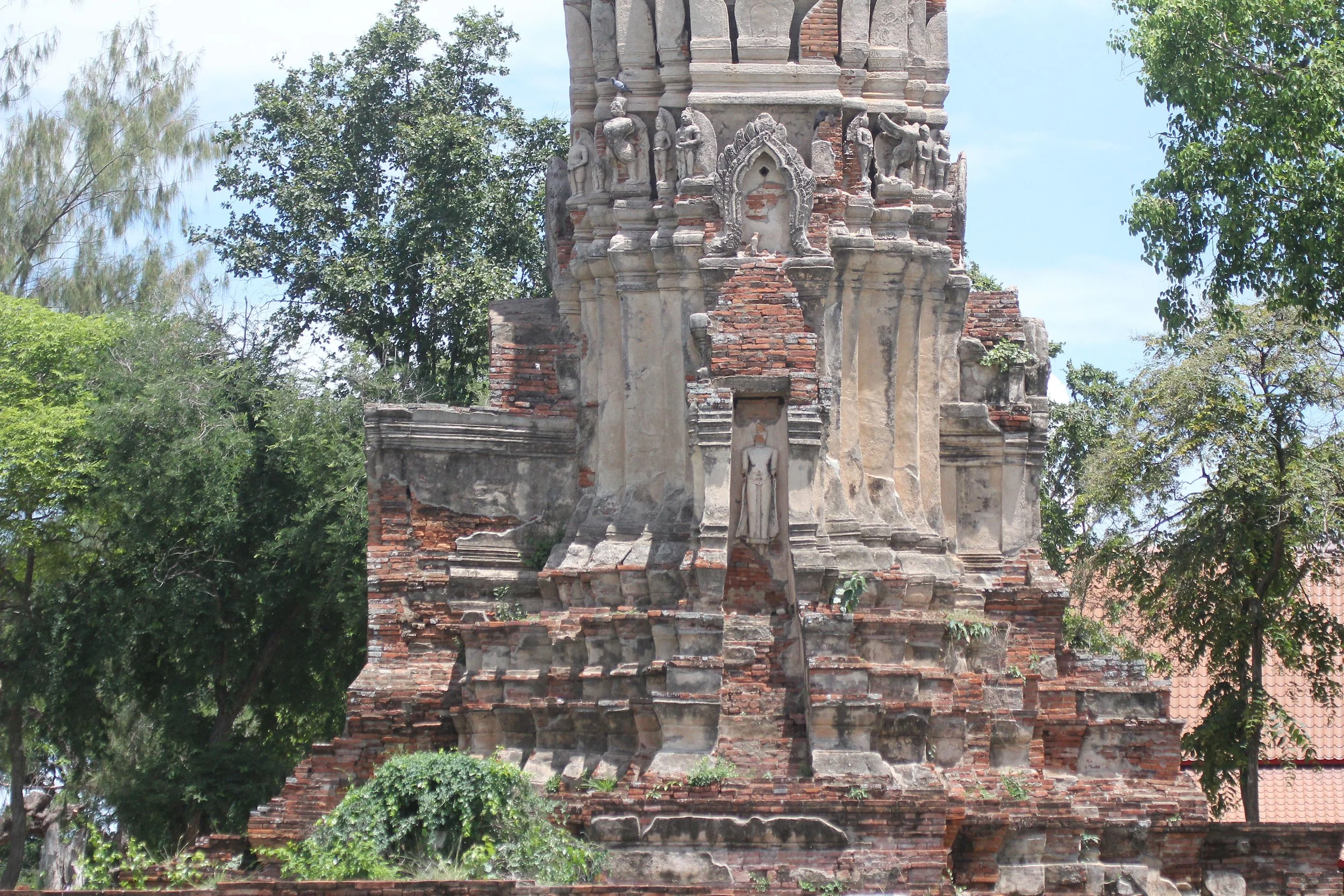 2020 14-15 July Singburi Wat Na Phra That (17).JPG