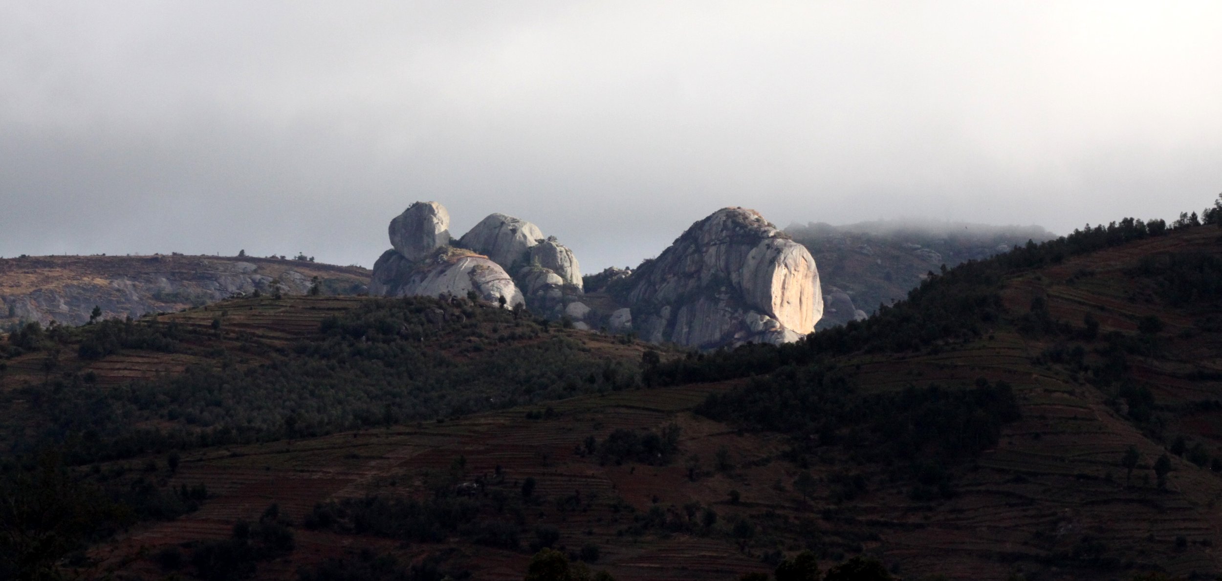 CENTRAL HIGHLANDS - ROAD TO RANOMAFANA (74).JPG