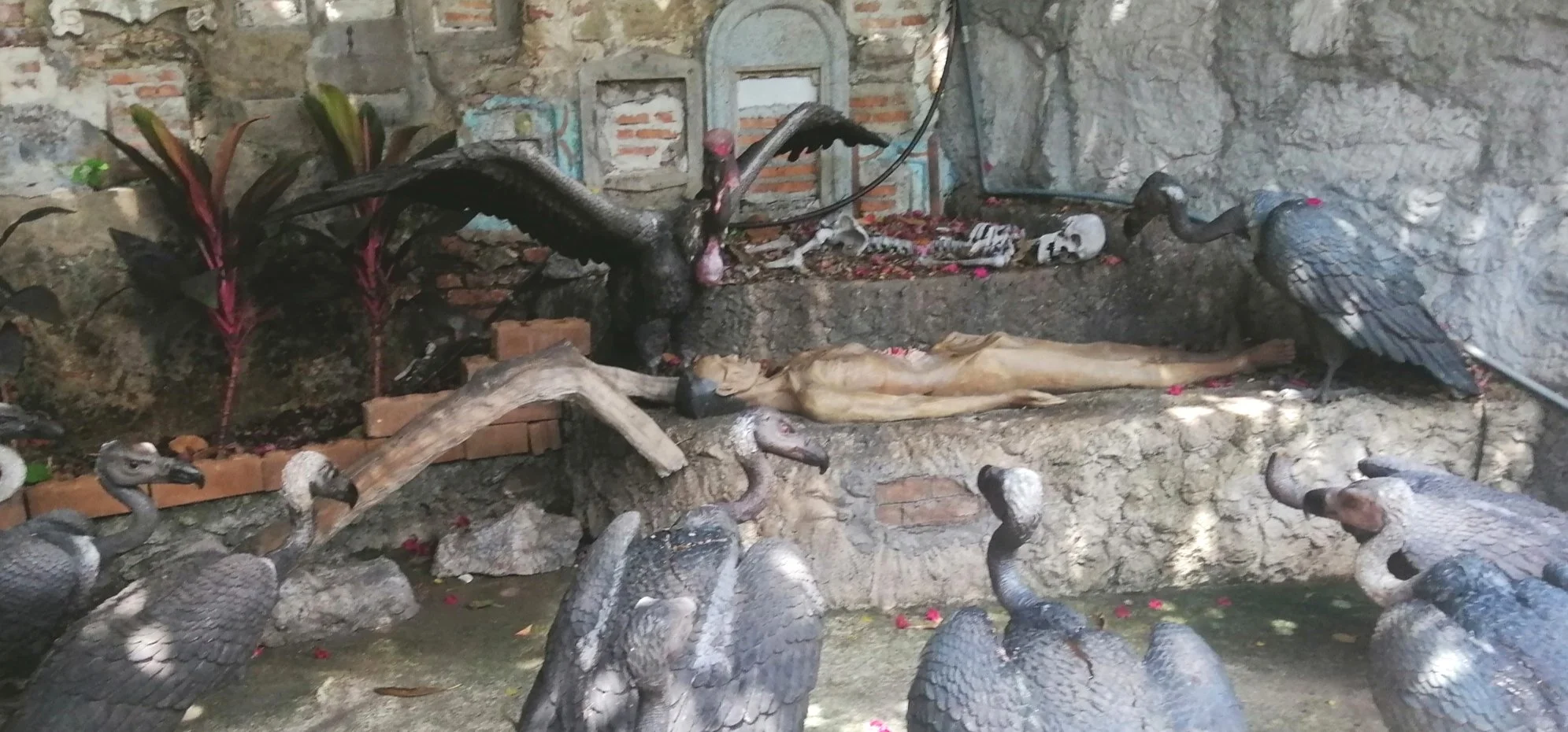 2020 Bagnkok - Wat Sakket visit to see Vulture Statue (115).jpg