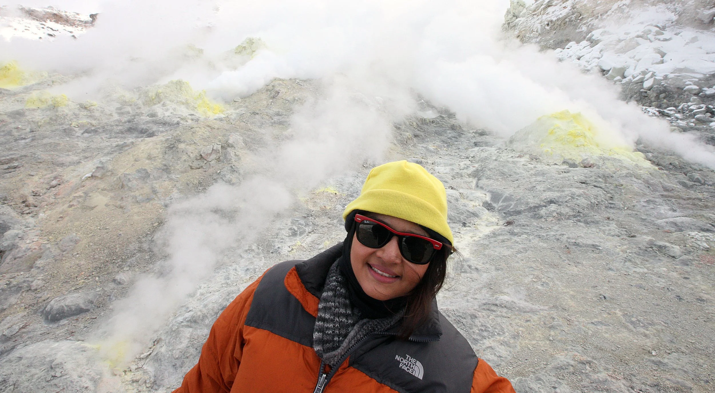 KUSSHARO LAKE, HOKKAIDO JAPAN - MT IWO FUMAROLES (23).JPG