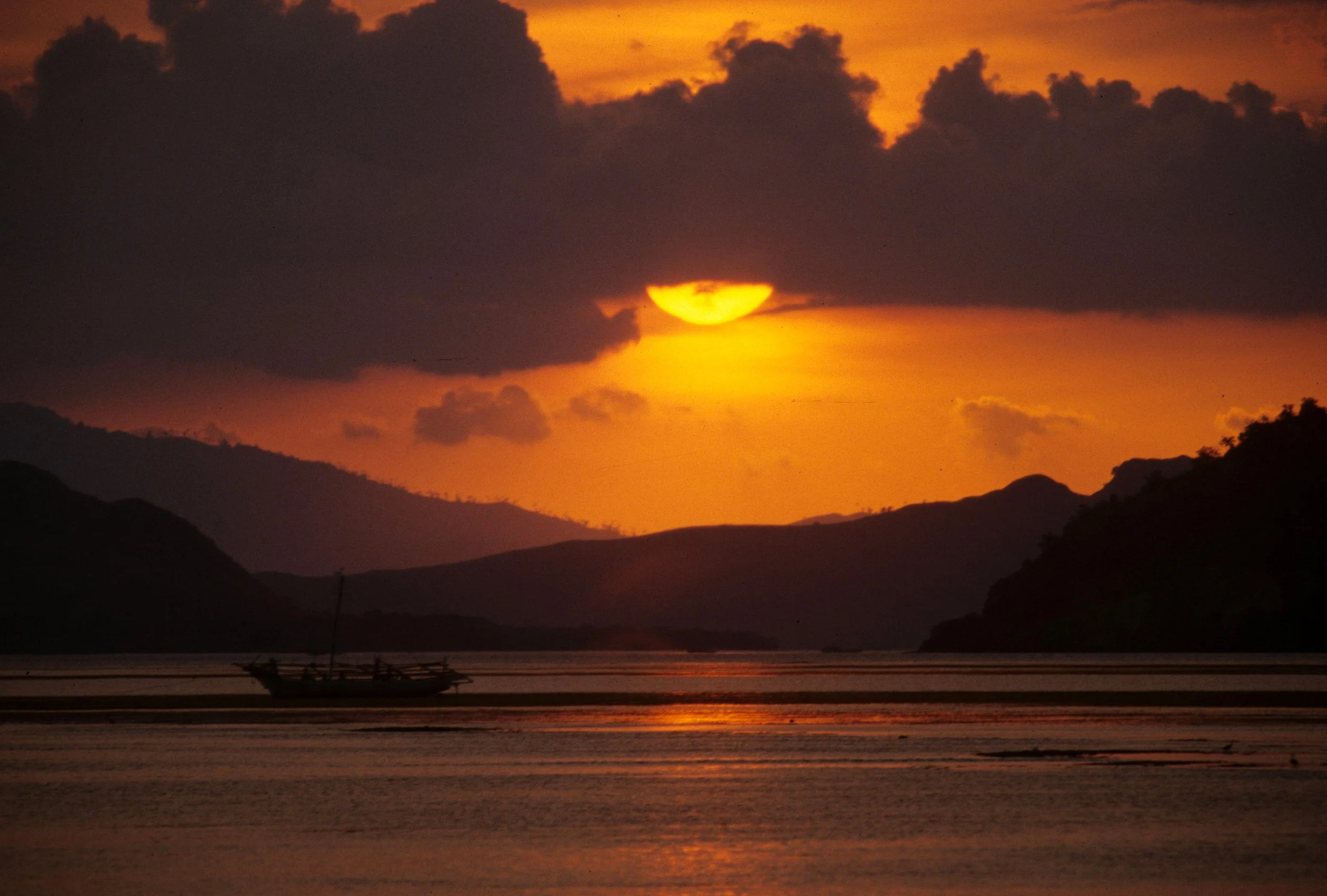 KOMODO - SUNSET IN SUMMER.jpg
