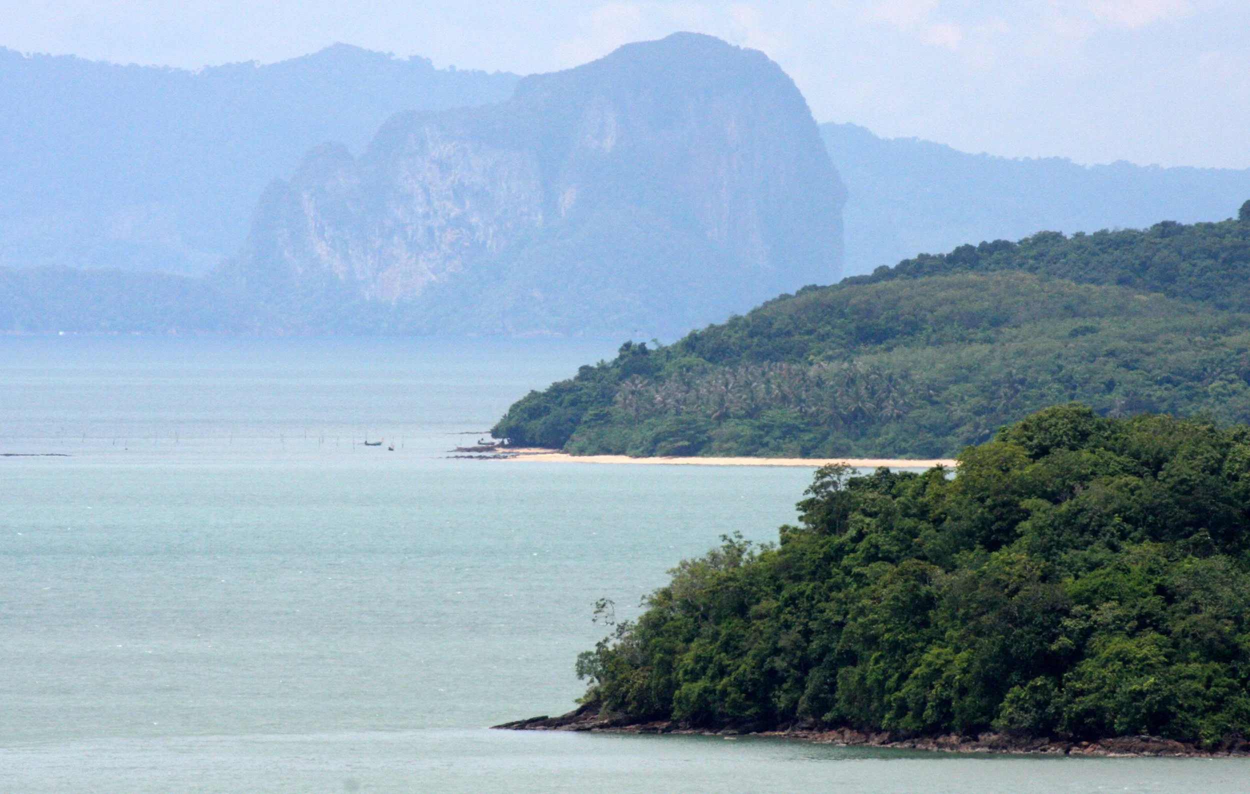 KOH LANTA - 2008 - HANGING ON THE ISLANDS (48).JPG