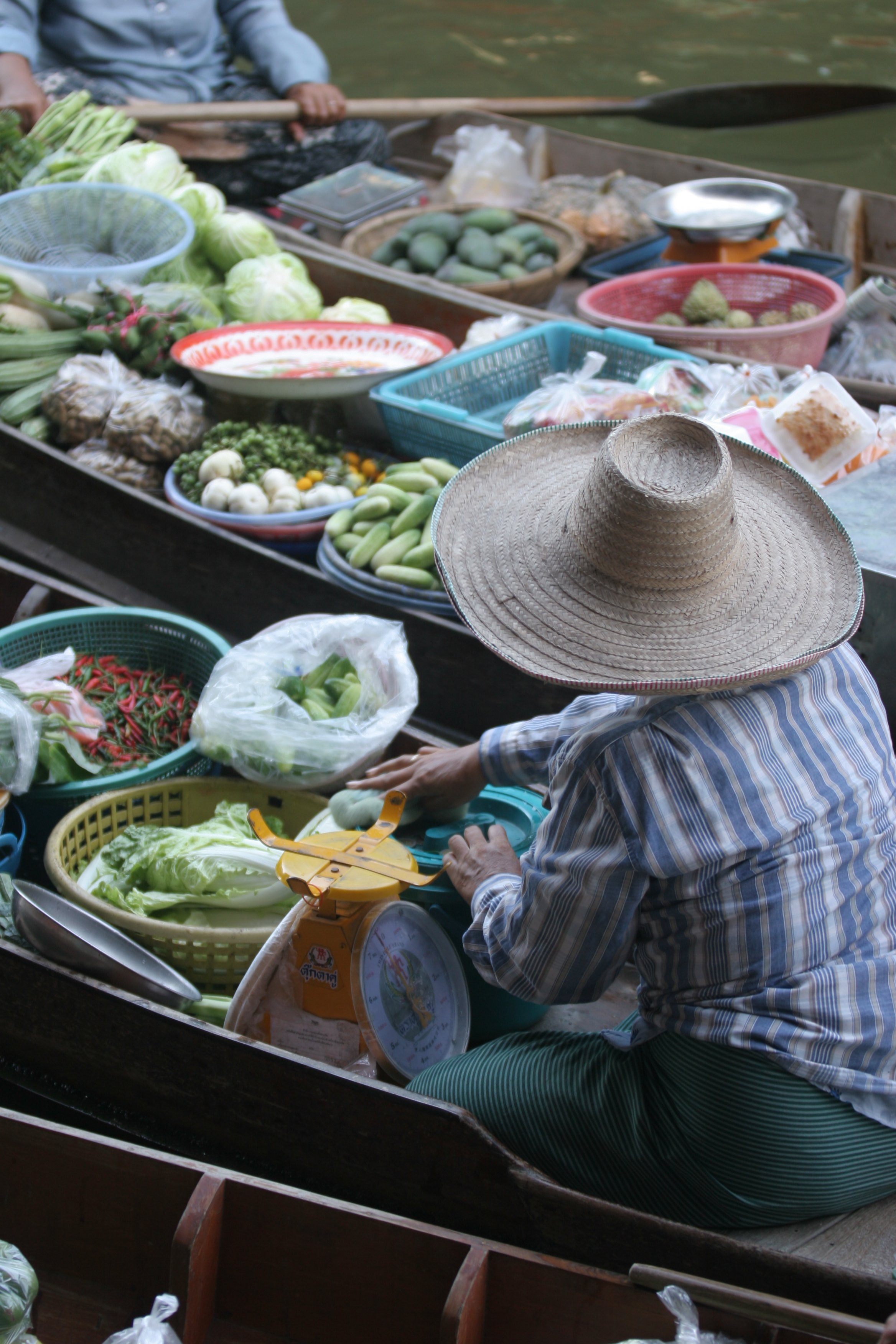 FLOATING MARKET7.jpg