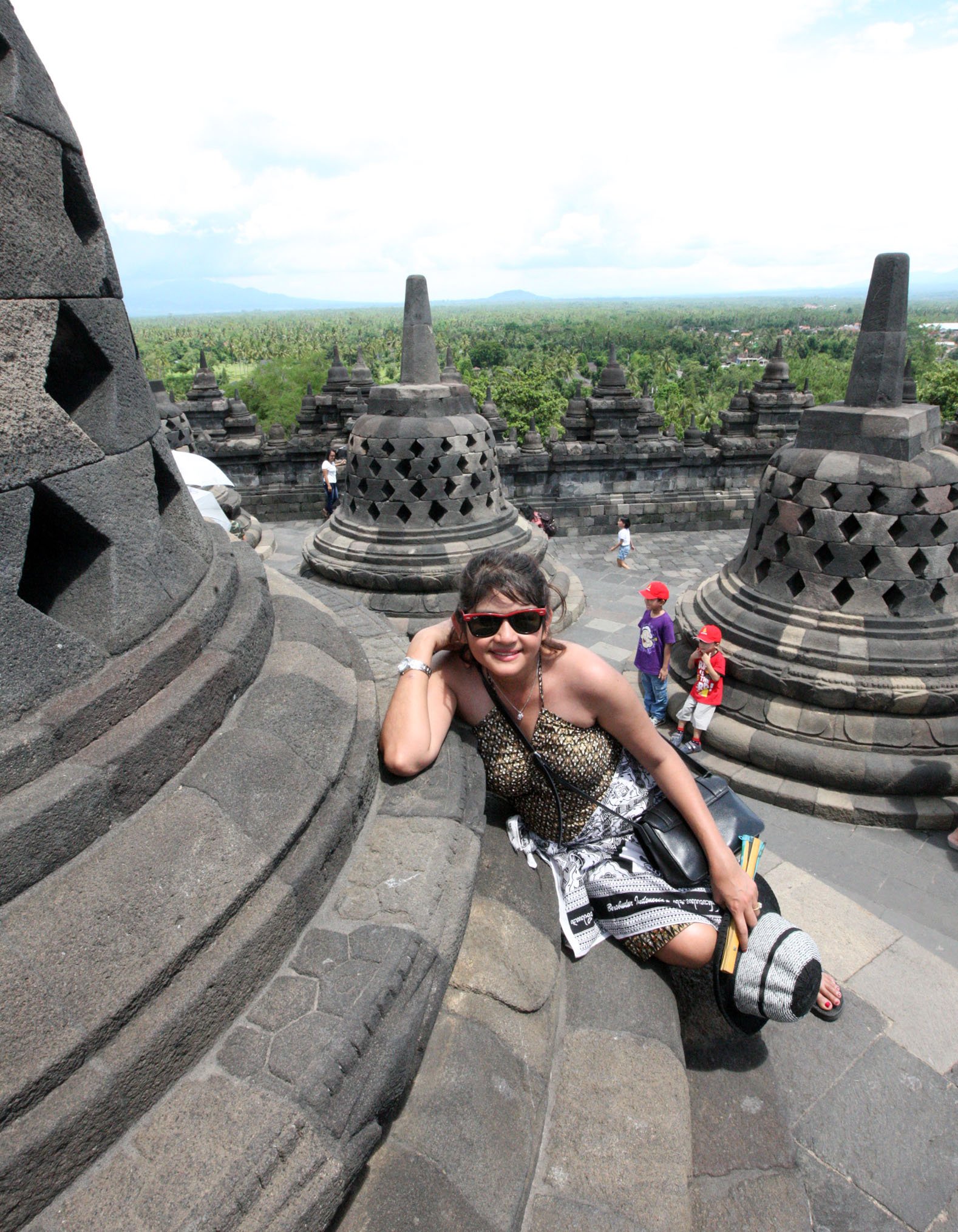 BOROBUDUR RUINS - YOGYAKARTA INDONESIA (46).JPG