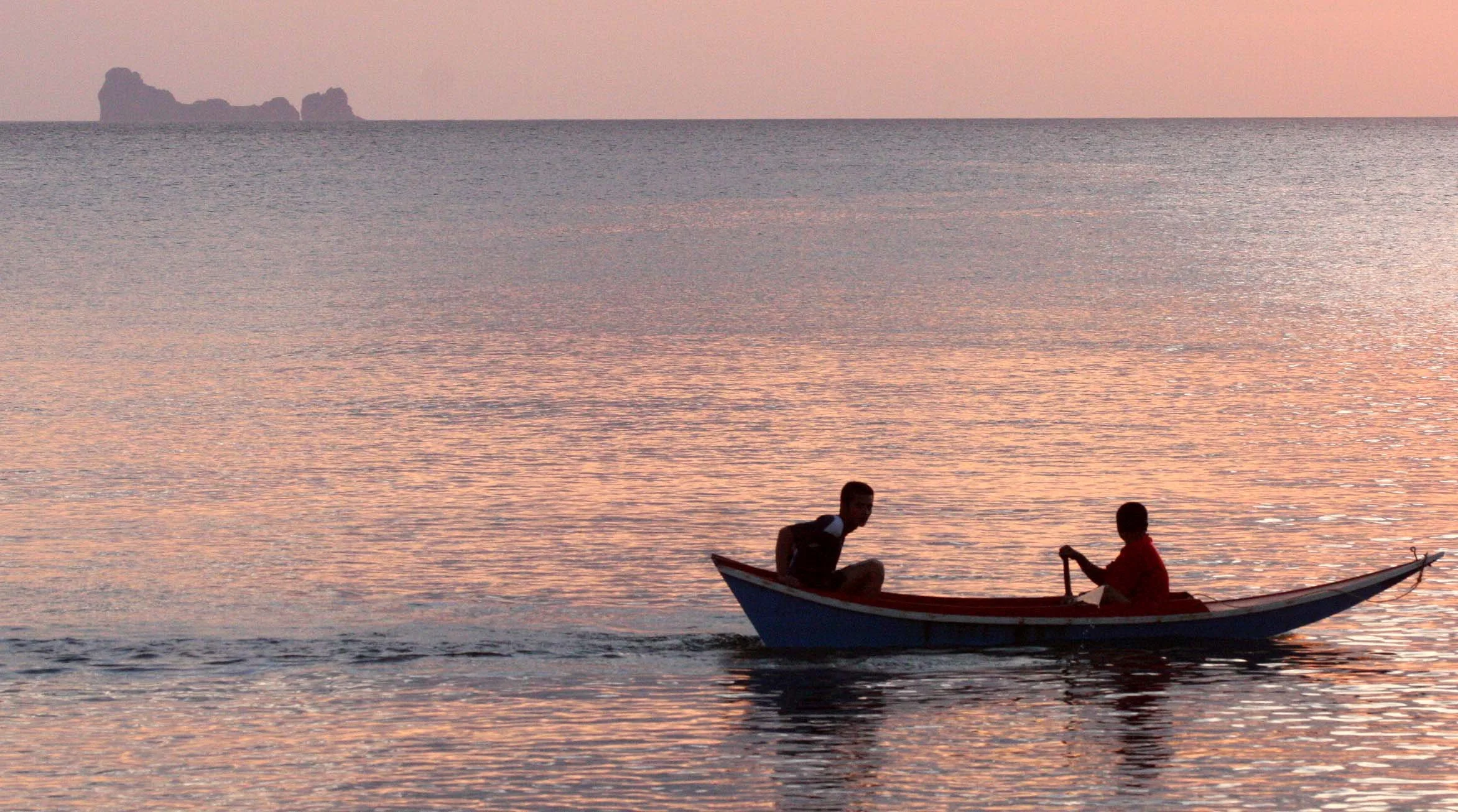 KO LANTA - PARTY AT OTTO'S - 2009 (25).JPG