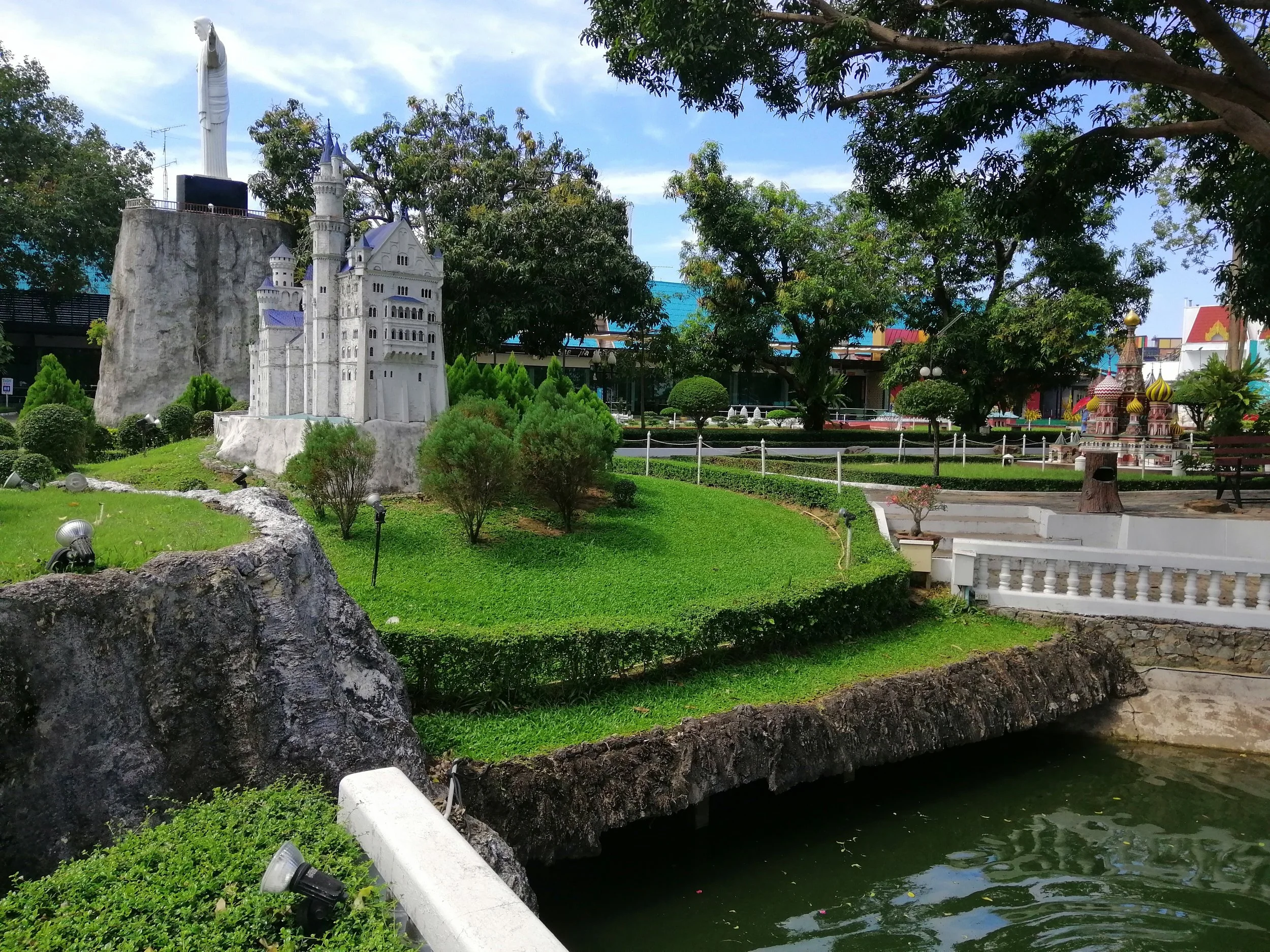 2018 Pattaya with Gift Temples and Miniature City (92).jpg