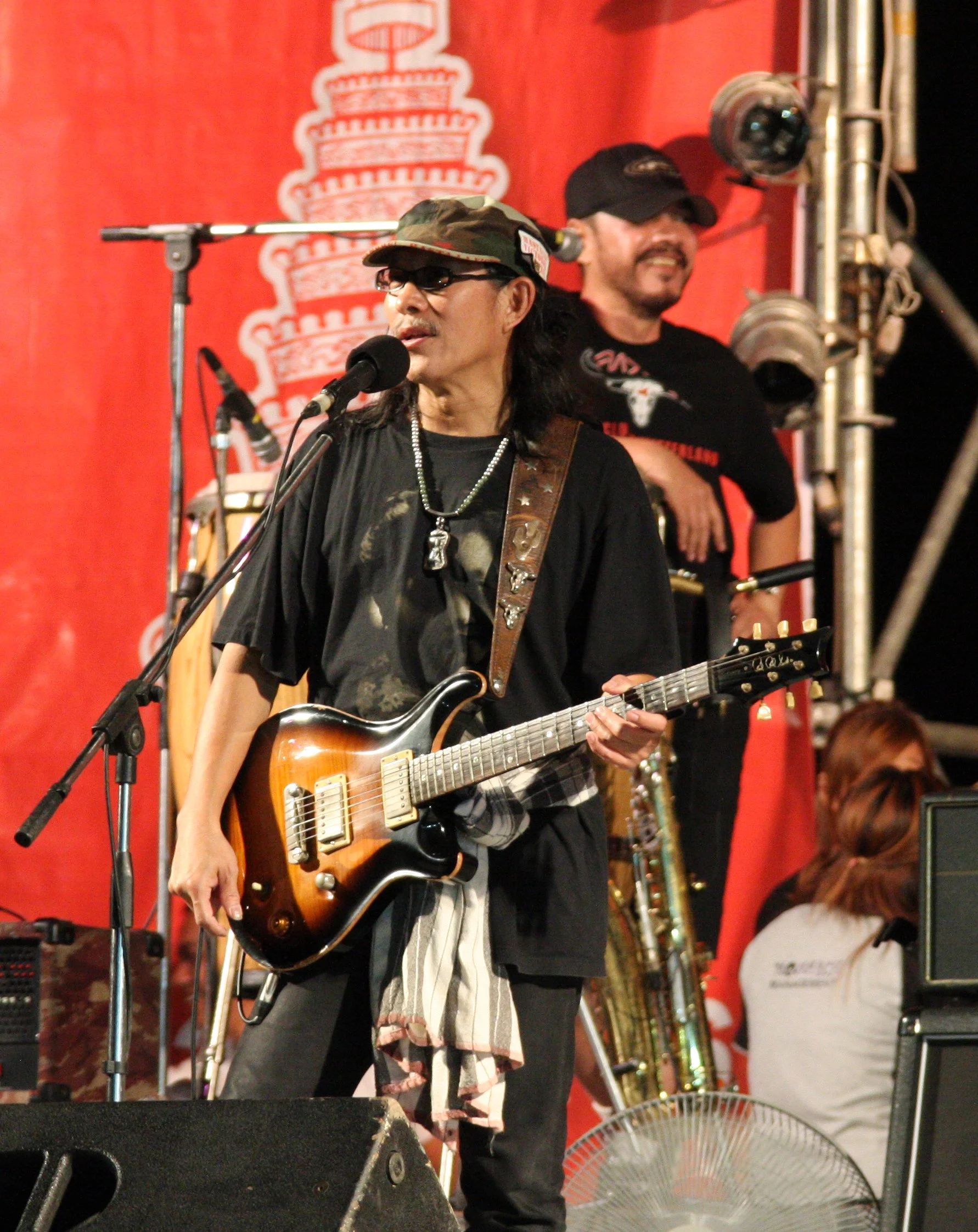 2010-7-18 CARRABAO CONCERT IN NAKHONSITHAMMARAT (33).JPG