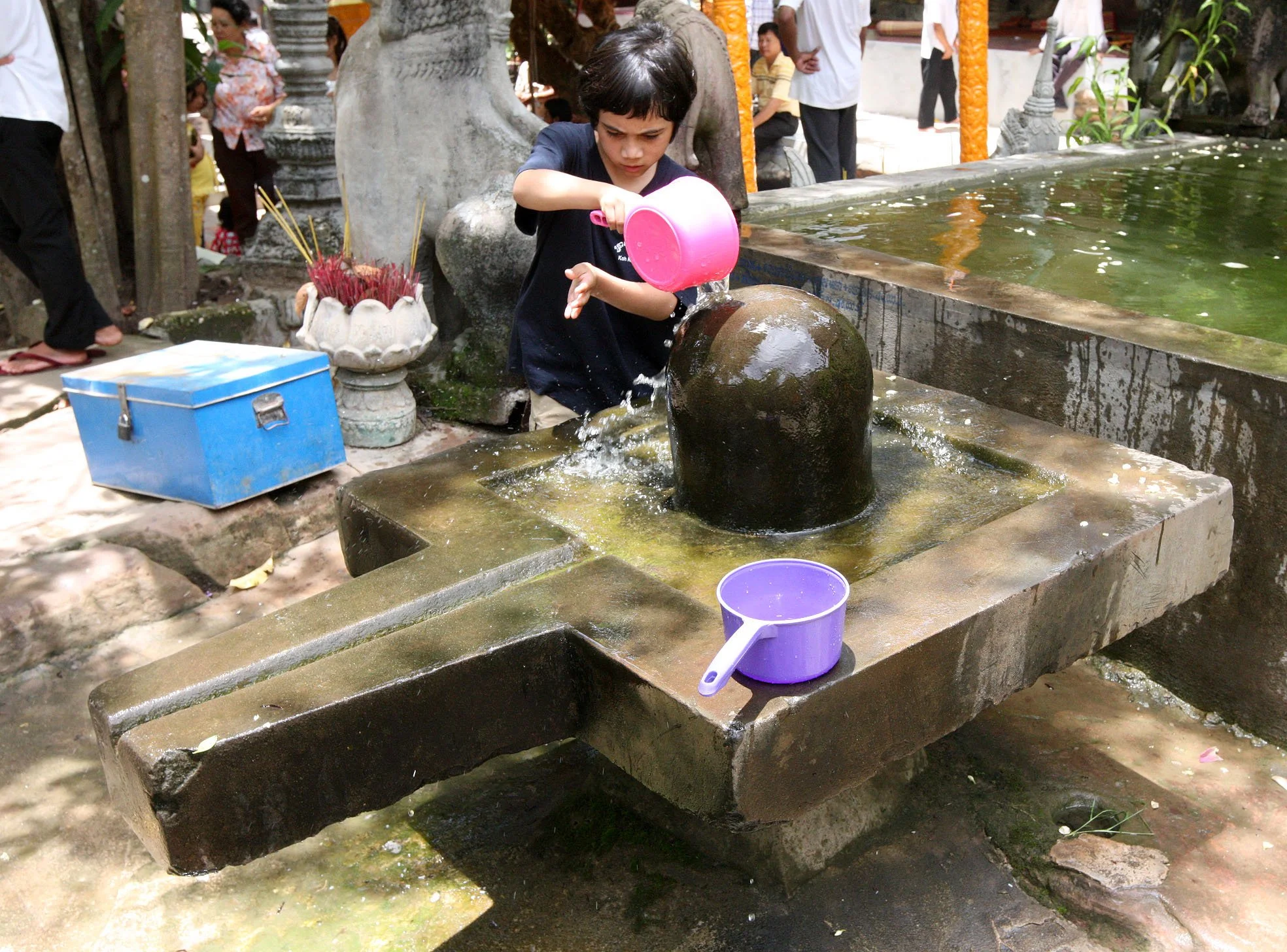 KULEN MOUNTAIN - CAMBODIA - JULY 2010 (4).JPG