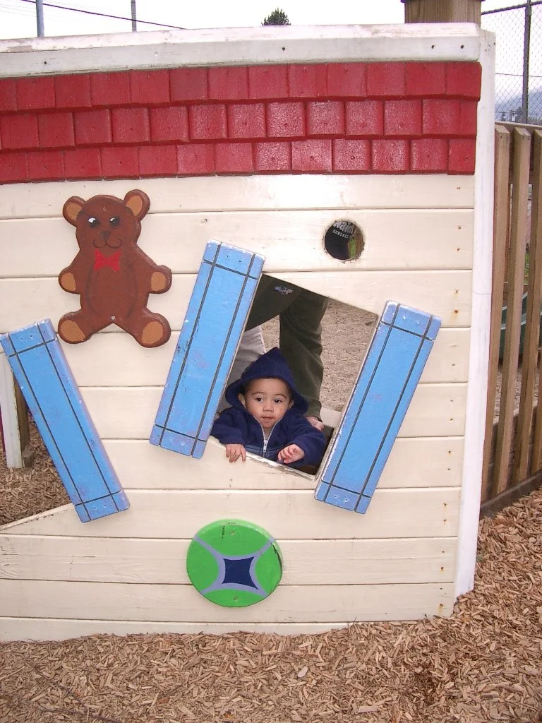 2003-11-1 COKIE PLAYING.JPG