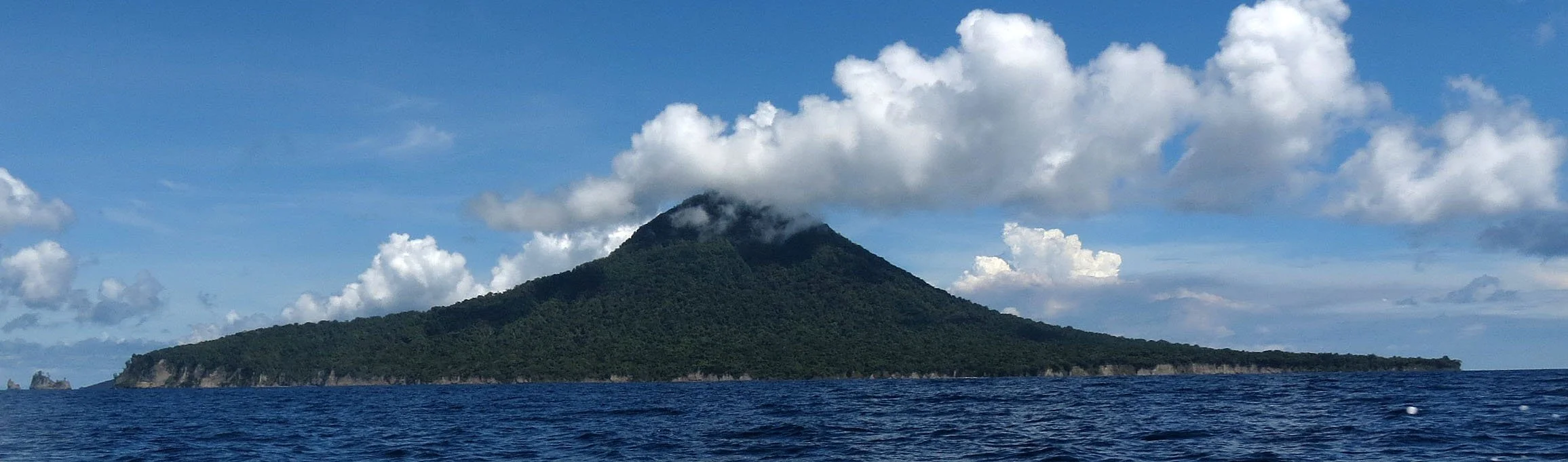 KRAKATAU NATIONAL PARK - JAVA BARAT INDONESIA (3).JPG