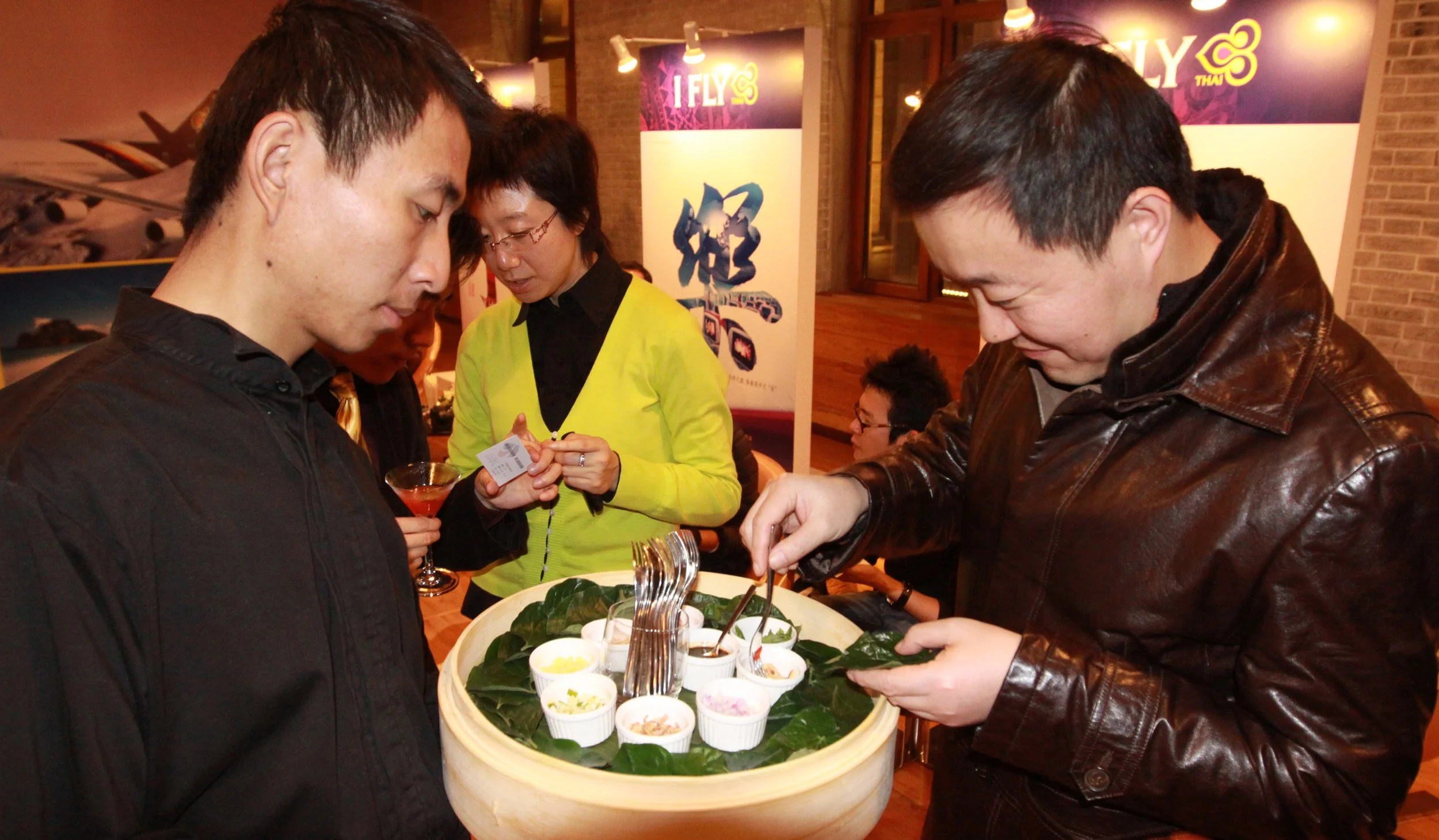 THAI CONSULATE DINNER AND BENEFIT (70).JPG