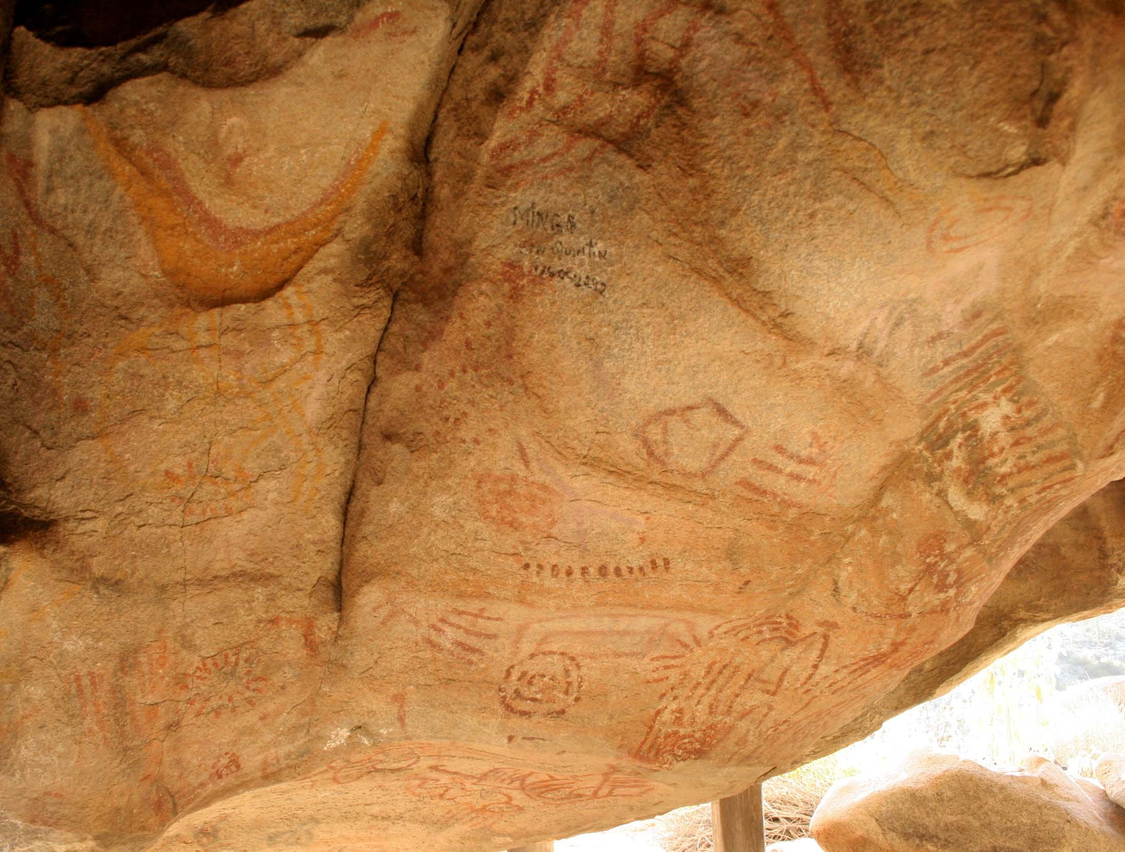CATAVINA DESERT BAJA MEXICO - PICTOGRAPHS INDIGENOUS ART (10).JPG