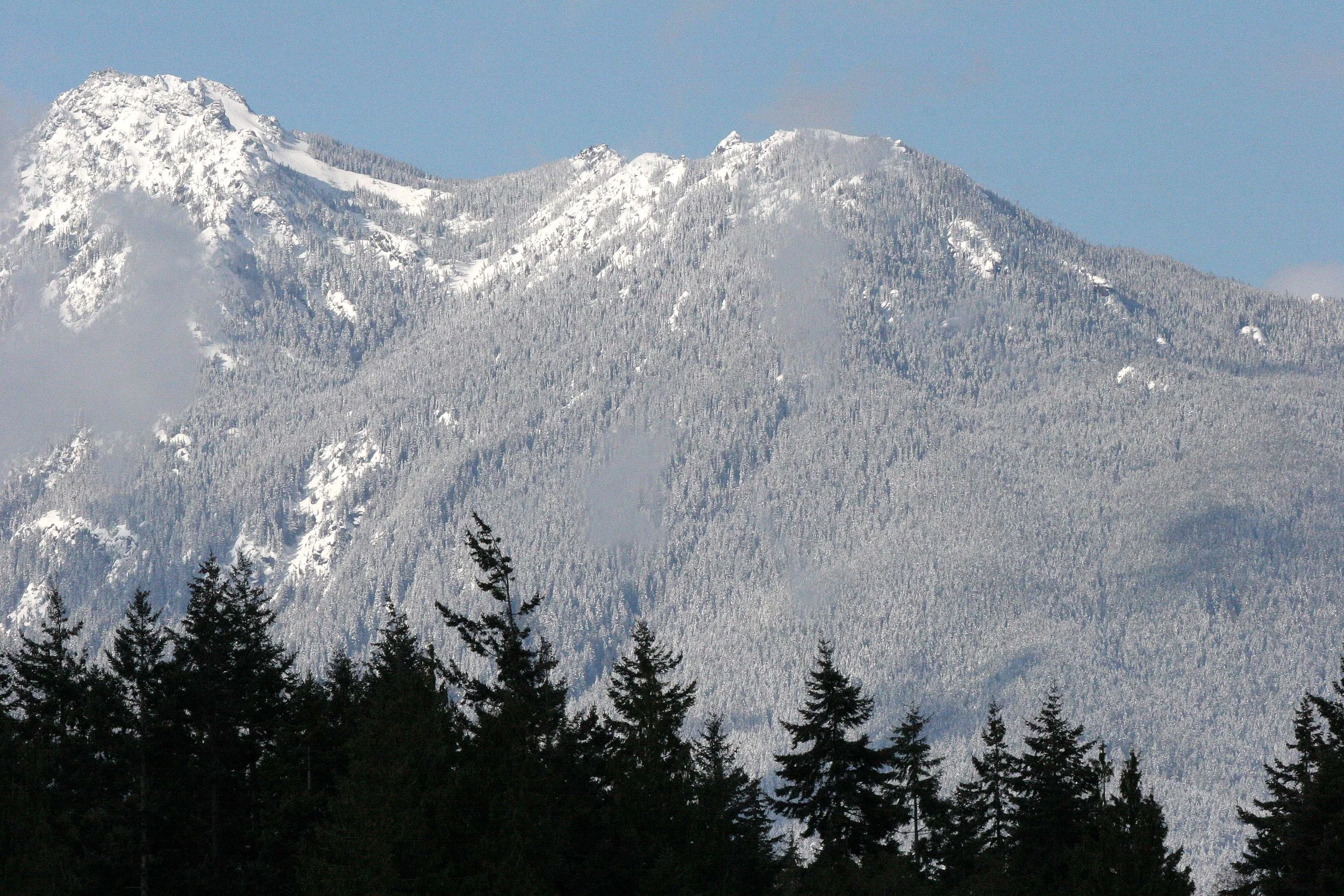 KLAHANE RIDGE FROM LAKE FARM  (13).JPG