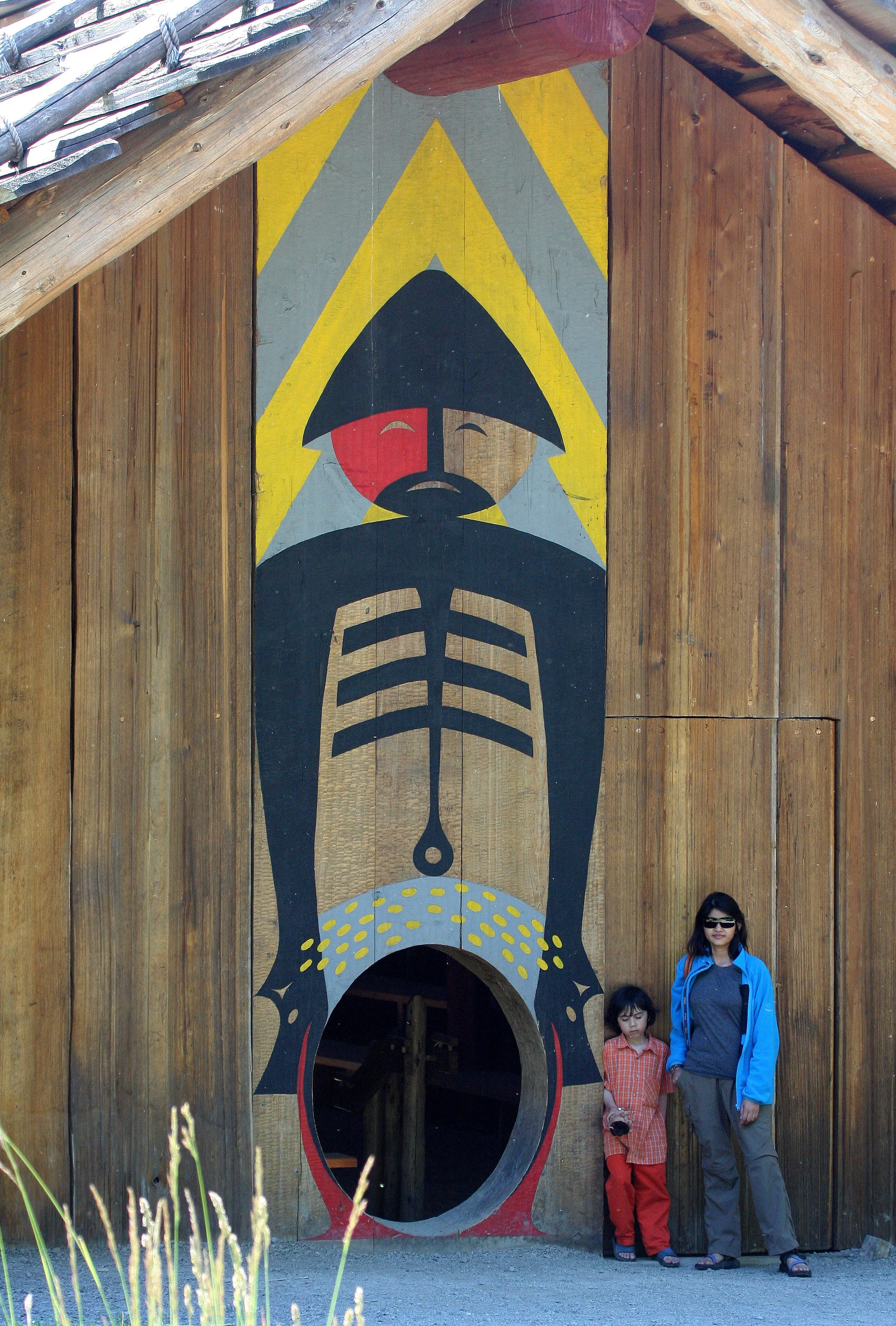 2008-6-22 RIDGEFIELD NWR LONGHOUSE.JPG