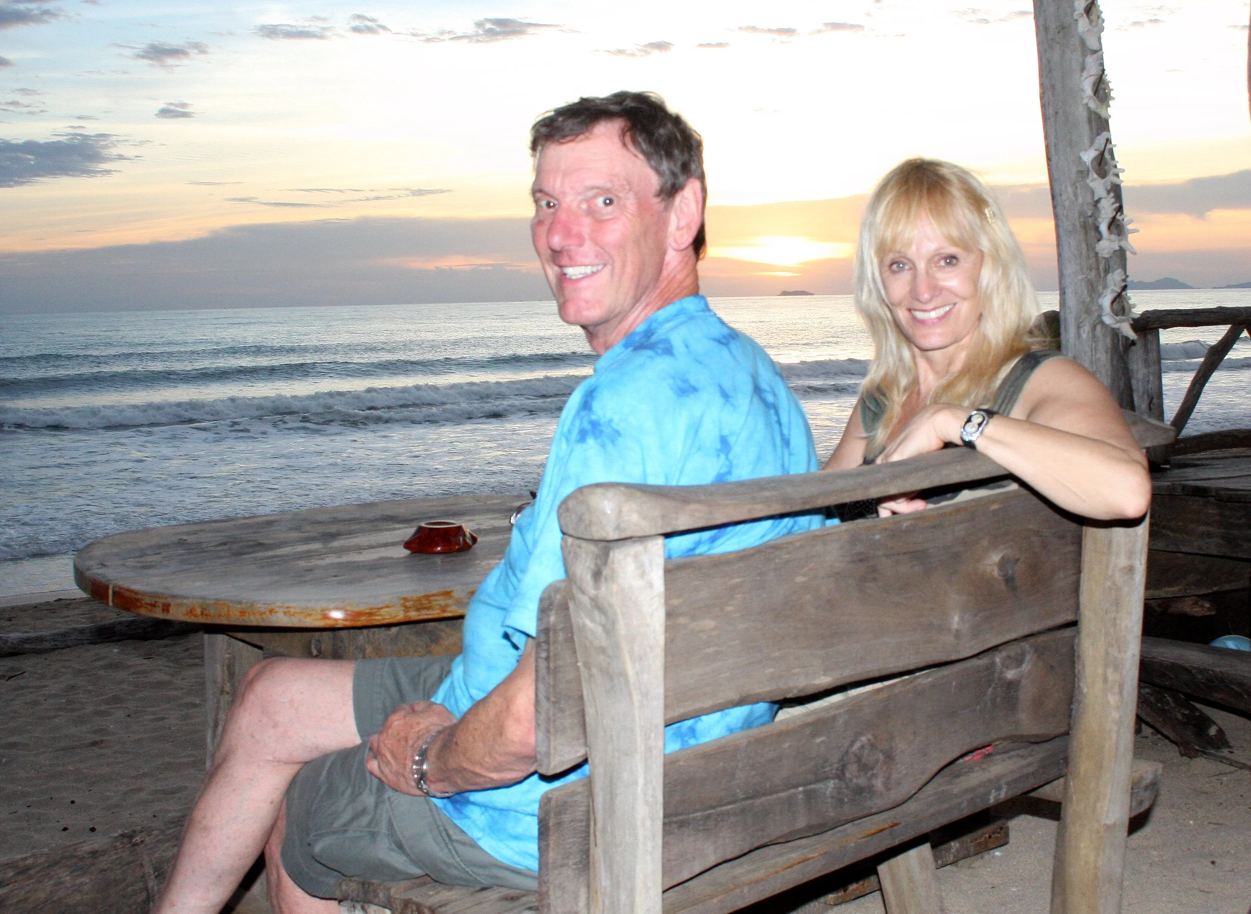 KOH LANTA - 2008 -  SUNSET AT OTTO'S (28).JPG