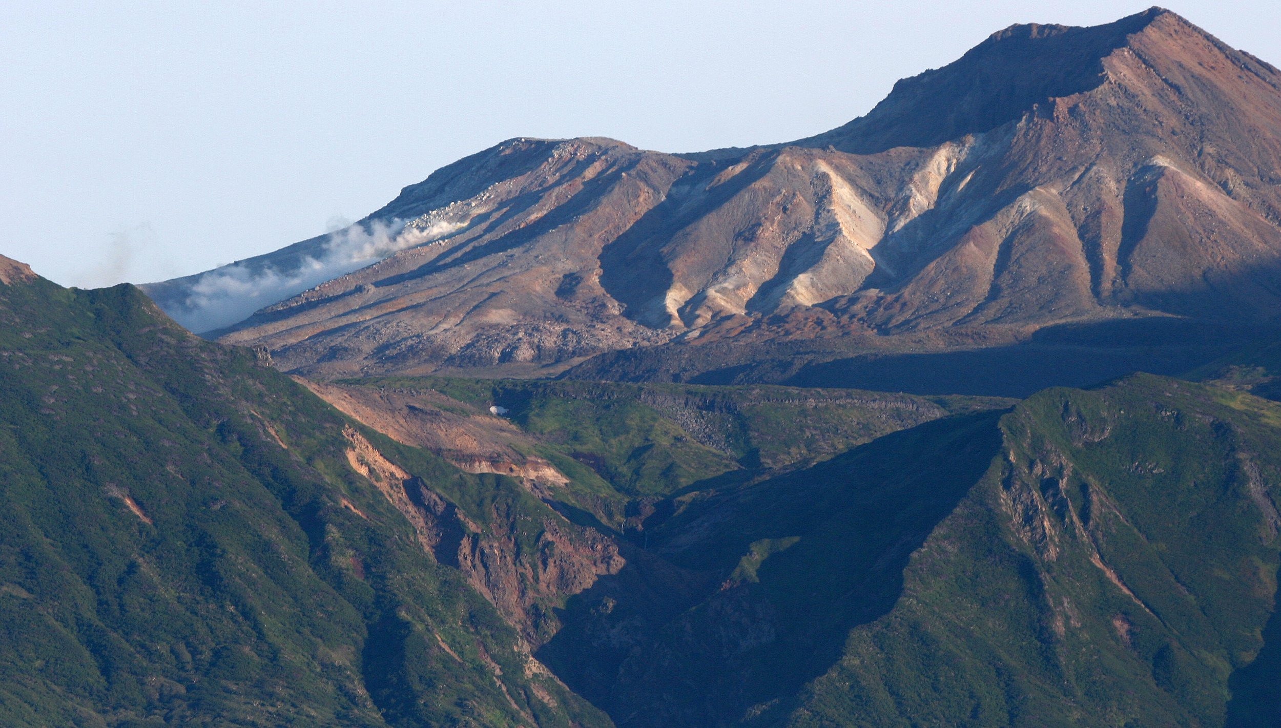 KURIL ISLANDS - VIEW LANDSCAPES AND GEOL - RUSSIA (43).jpg