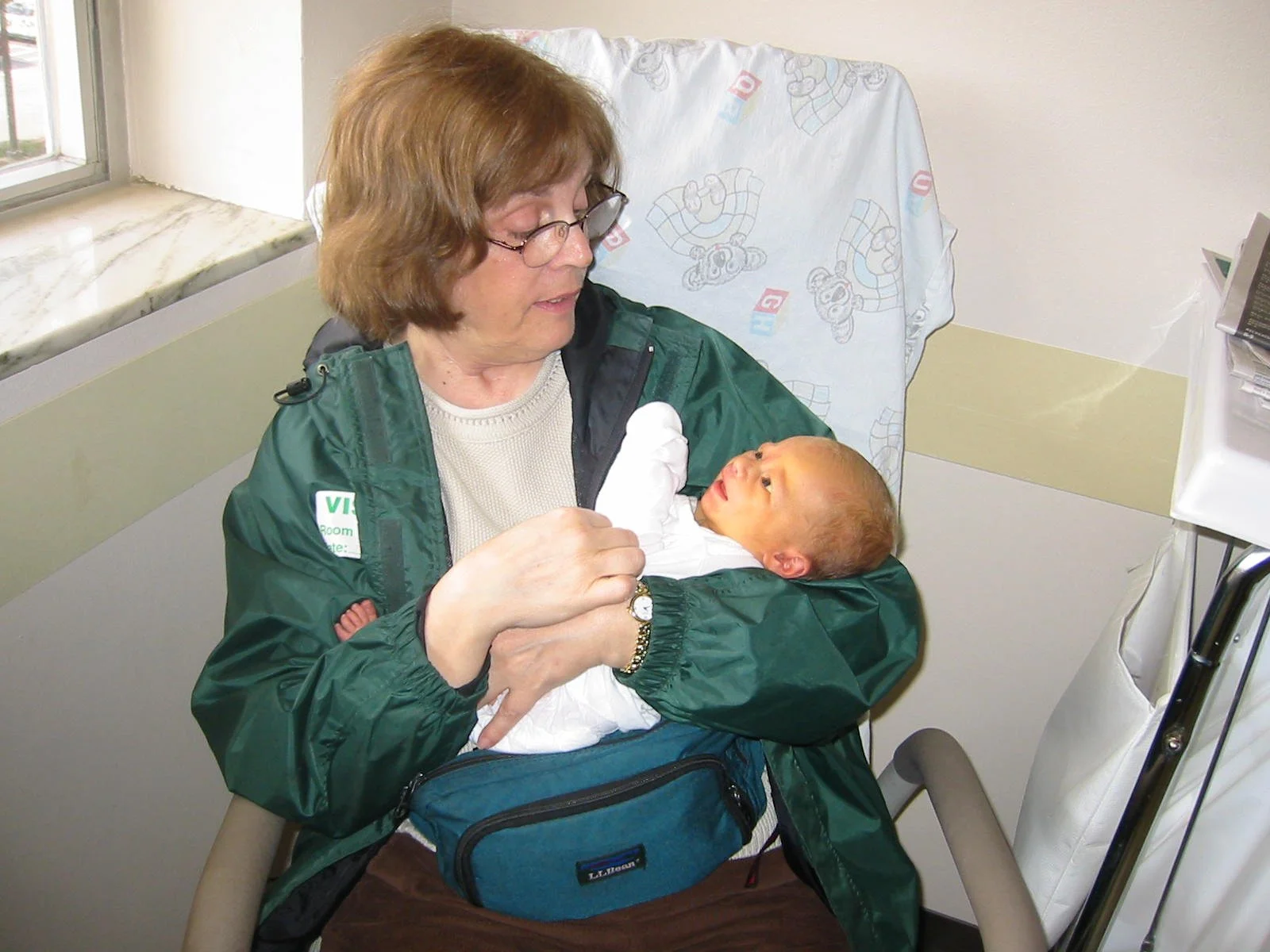2003-3-19 ETHANS BIRTH (4).JPG