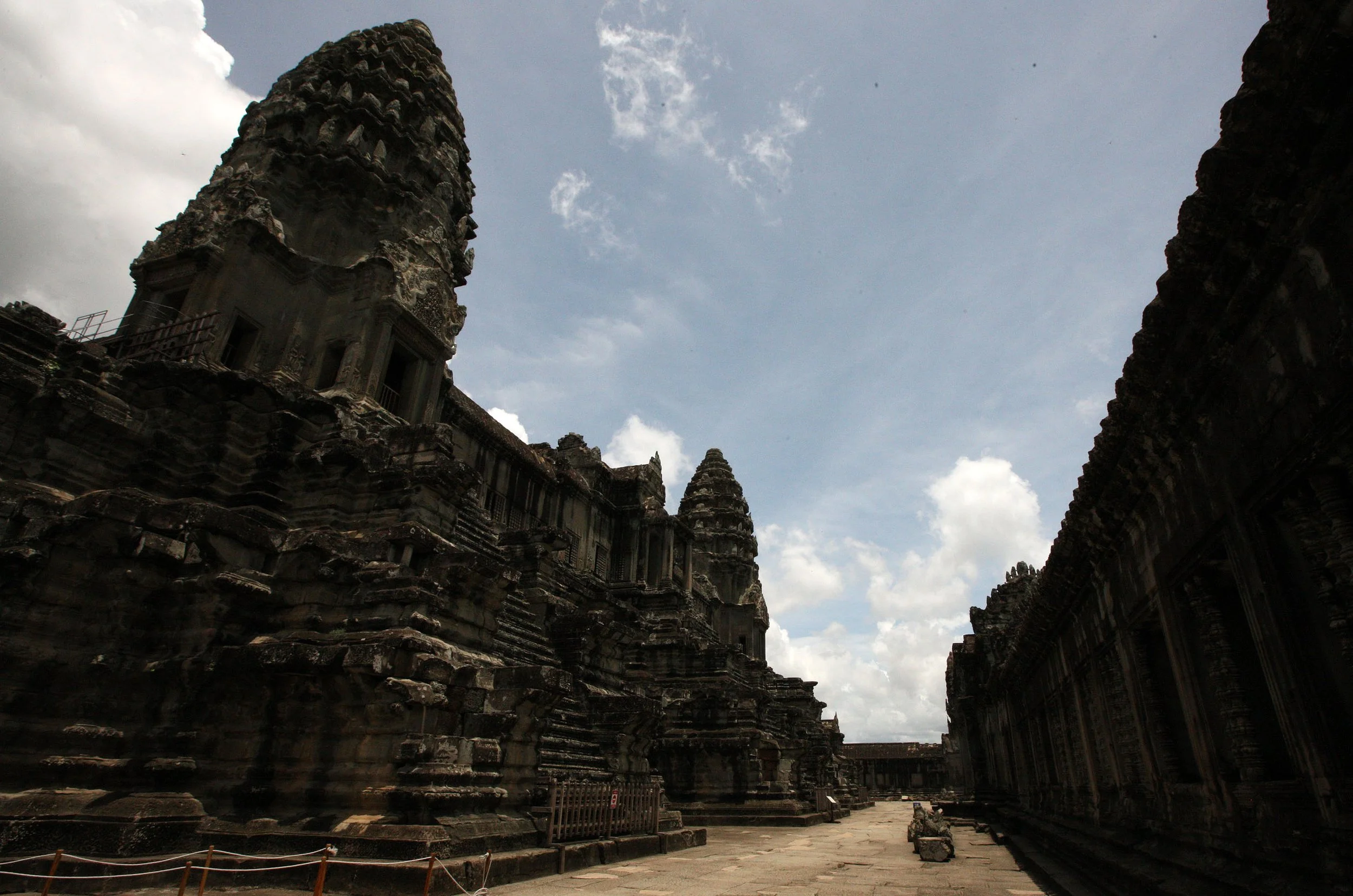 ANGKOR WAT - JULY 2010 (33).JPG