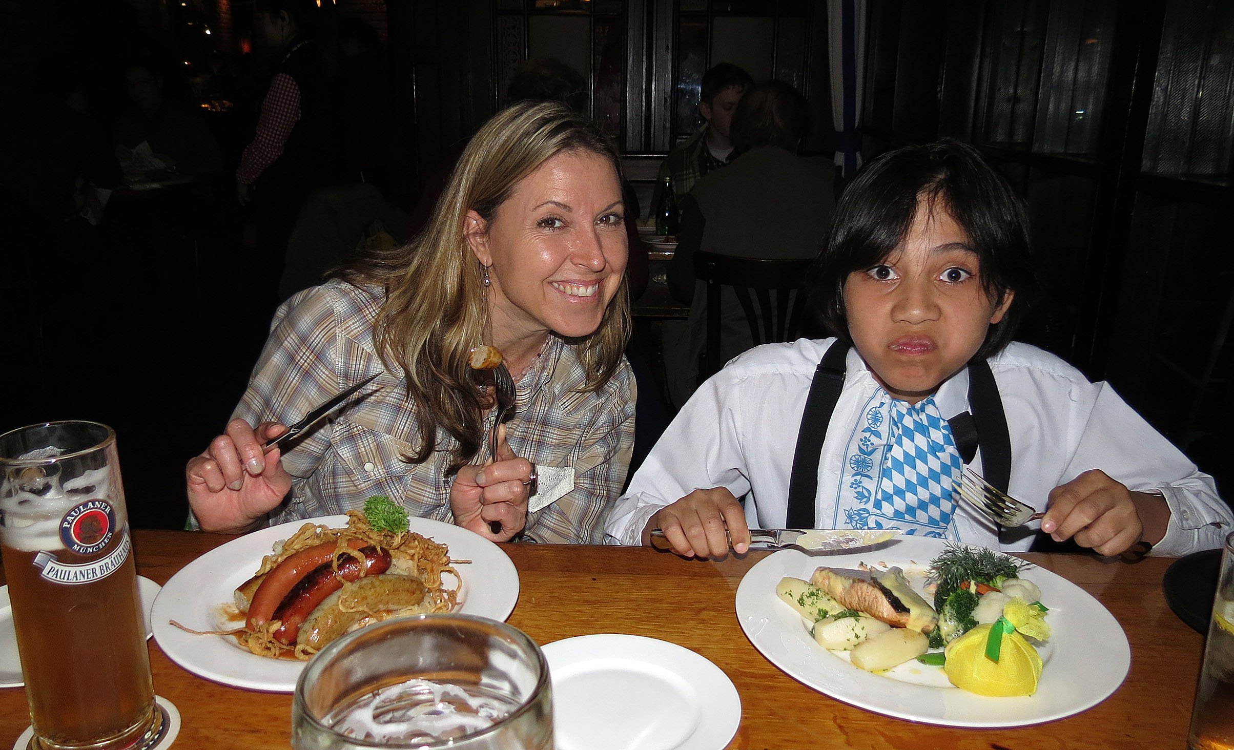 2013-3-23 - XINTIANDI WITH CARLEEN KAPOCEK (9).JPG