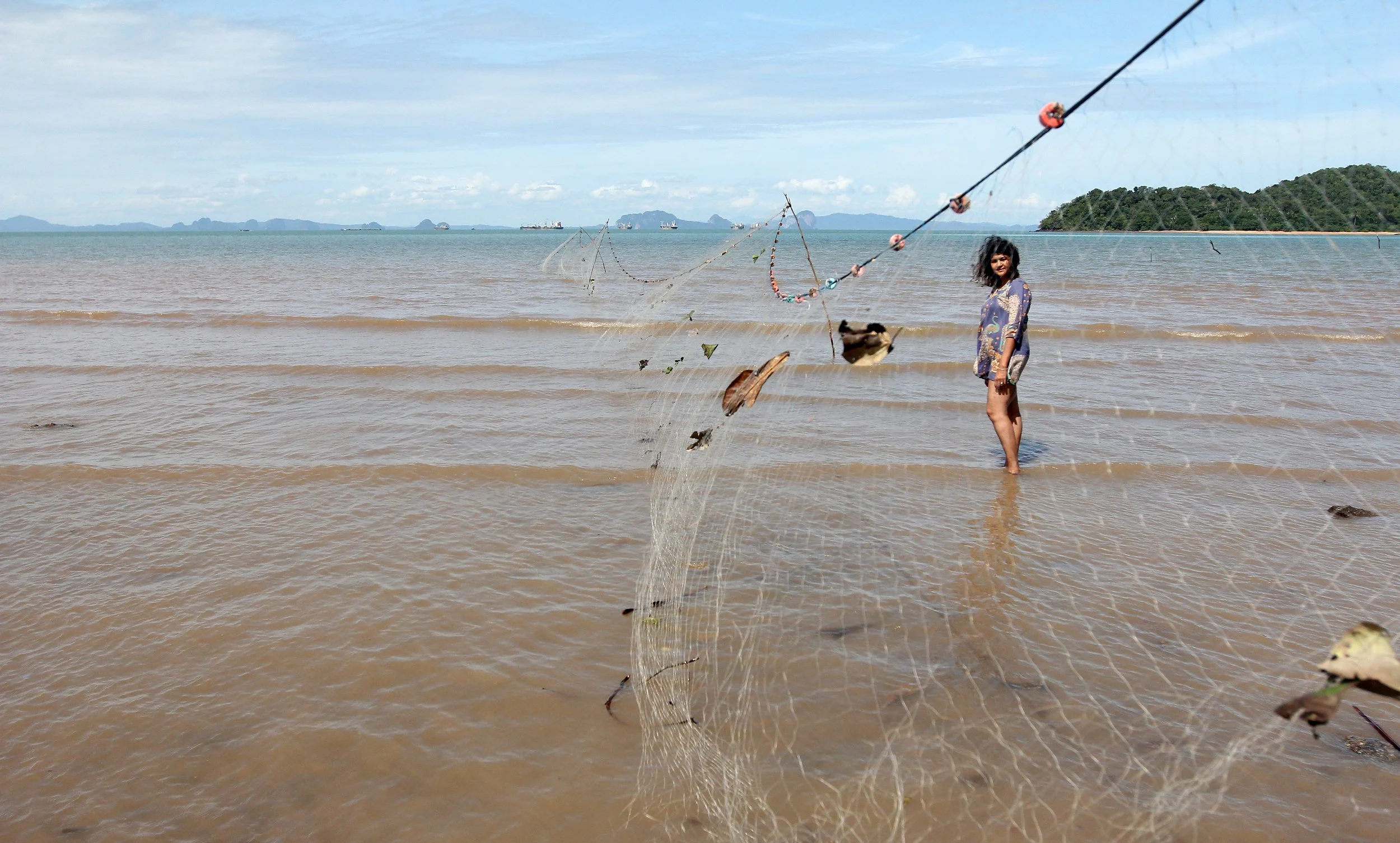 2015 Koh Lanta Poacher Nets Summer Misc Images (30).JPG