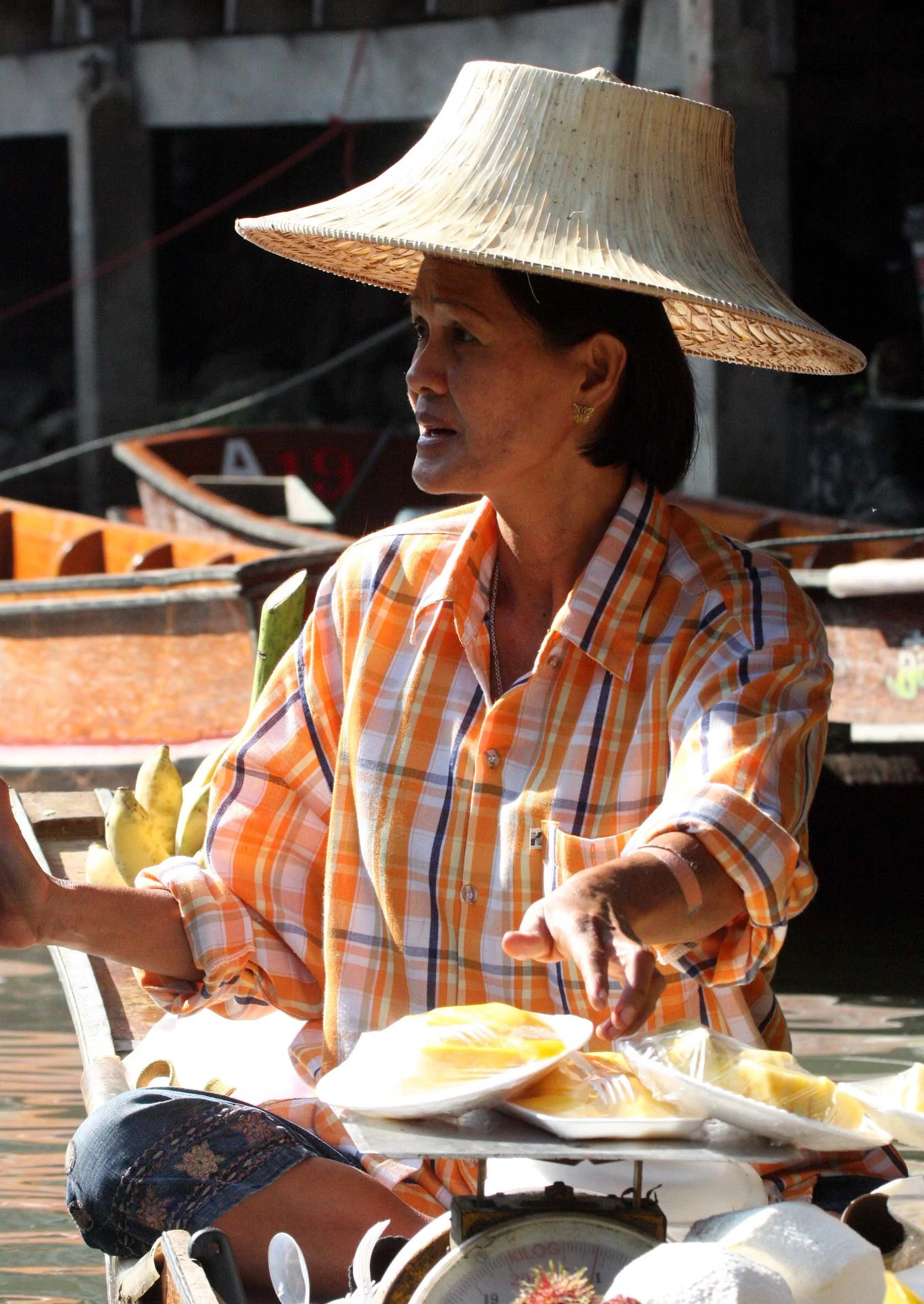 2008 Damnoen Saduak Floating Market Day Trip (25).JPG