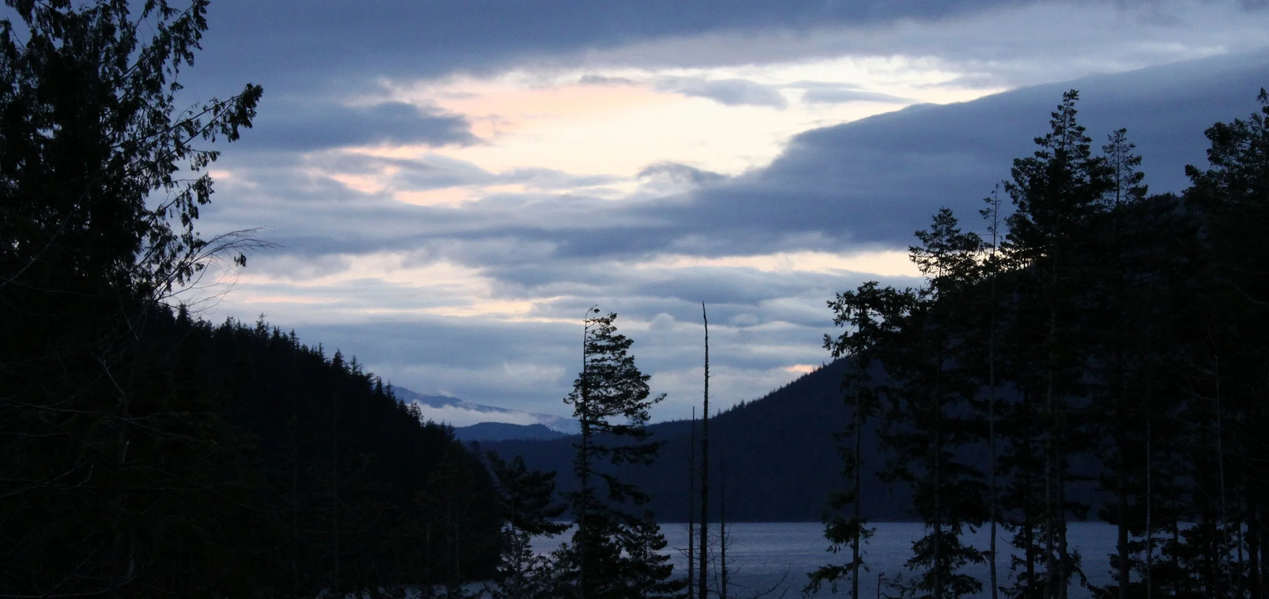 KNIGHT'S INLET BRITISH COLUMBIA - MINSTREL ISLAND BC (3).JPG