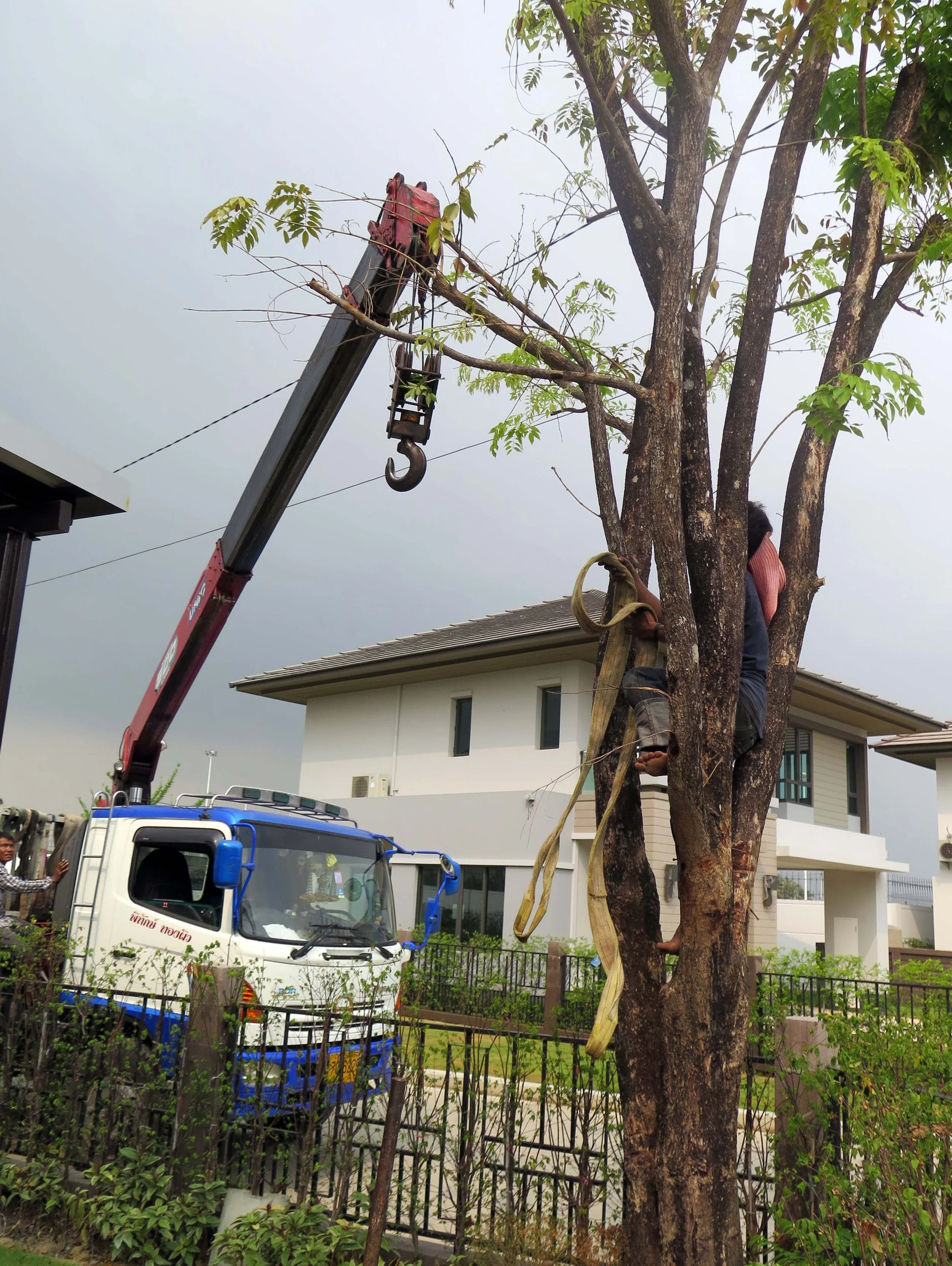 2013 Nonthaburi Setthasiri House and Nonthaburi Neighborhood (17).JPG