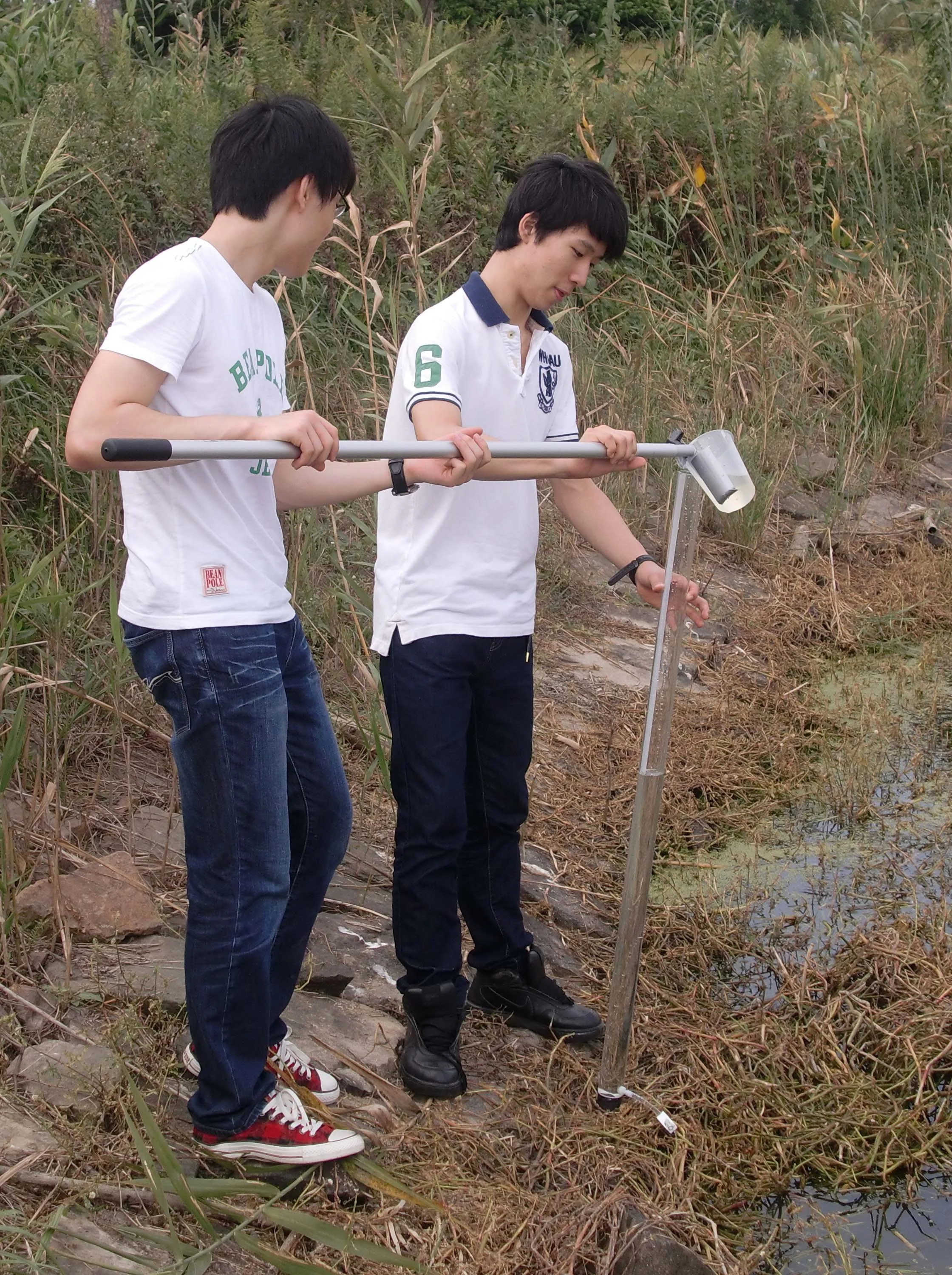 SOIL LAB - SAS APES CLASS FALL 2011 (10).JPG