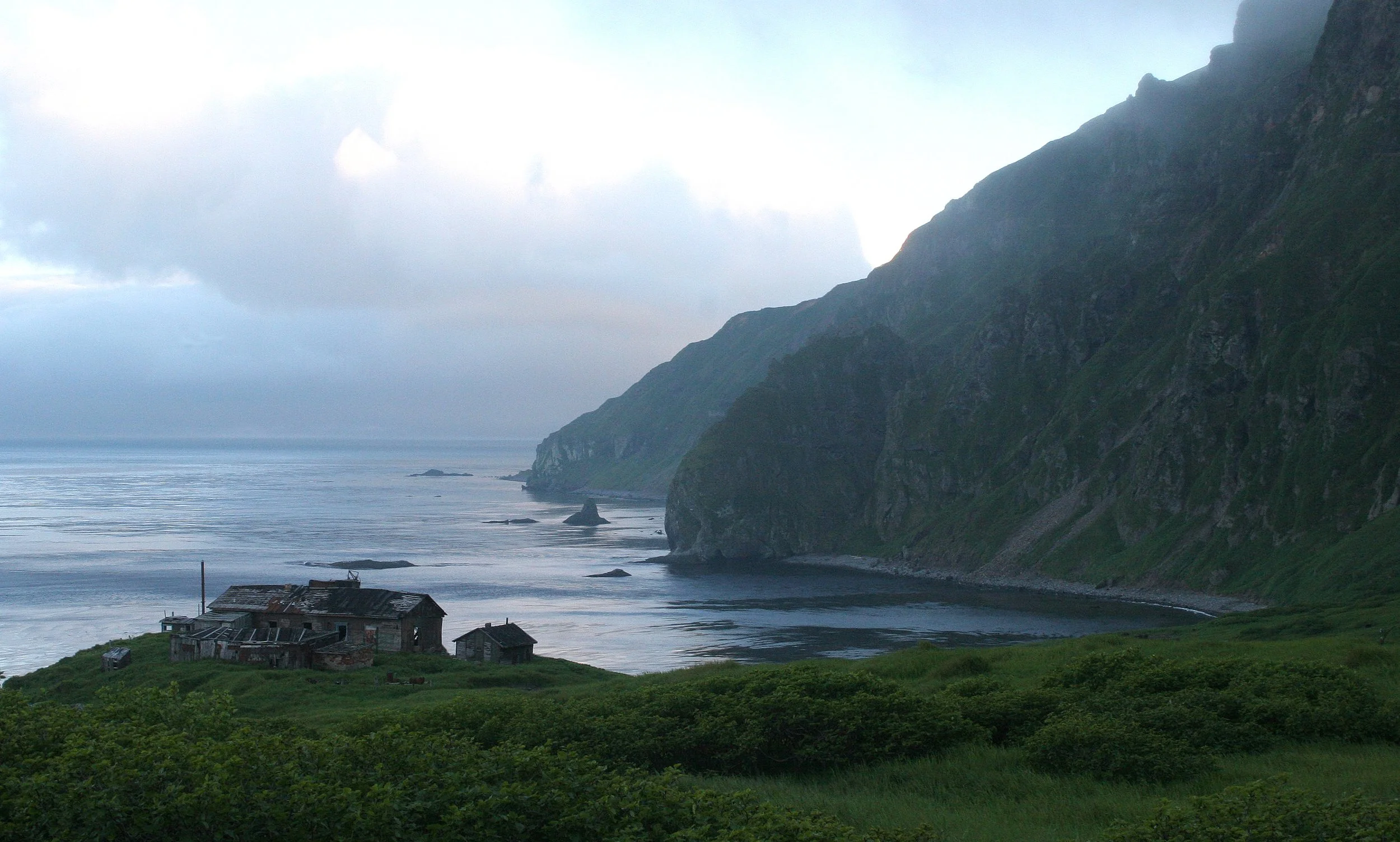 KURIL ISLANDS - VIEW LANDSCAPES AND GEOL - RUSSIA (17).jpg