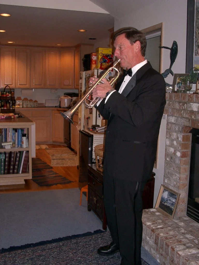 2003-10-25 PAPA IN TUX (10).JPG