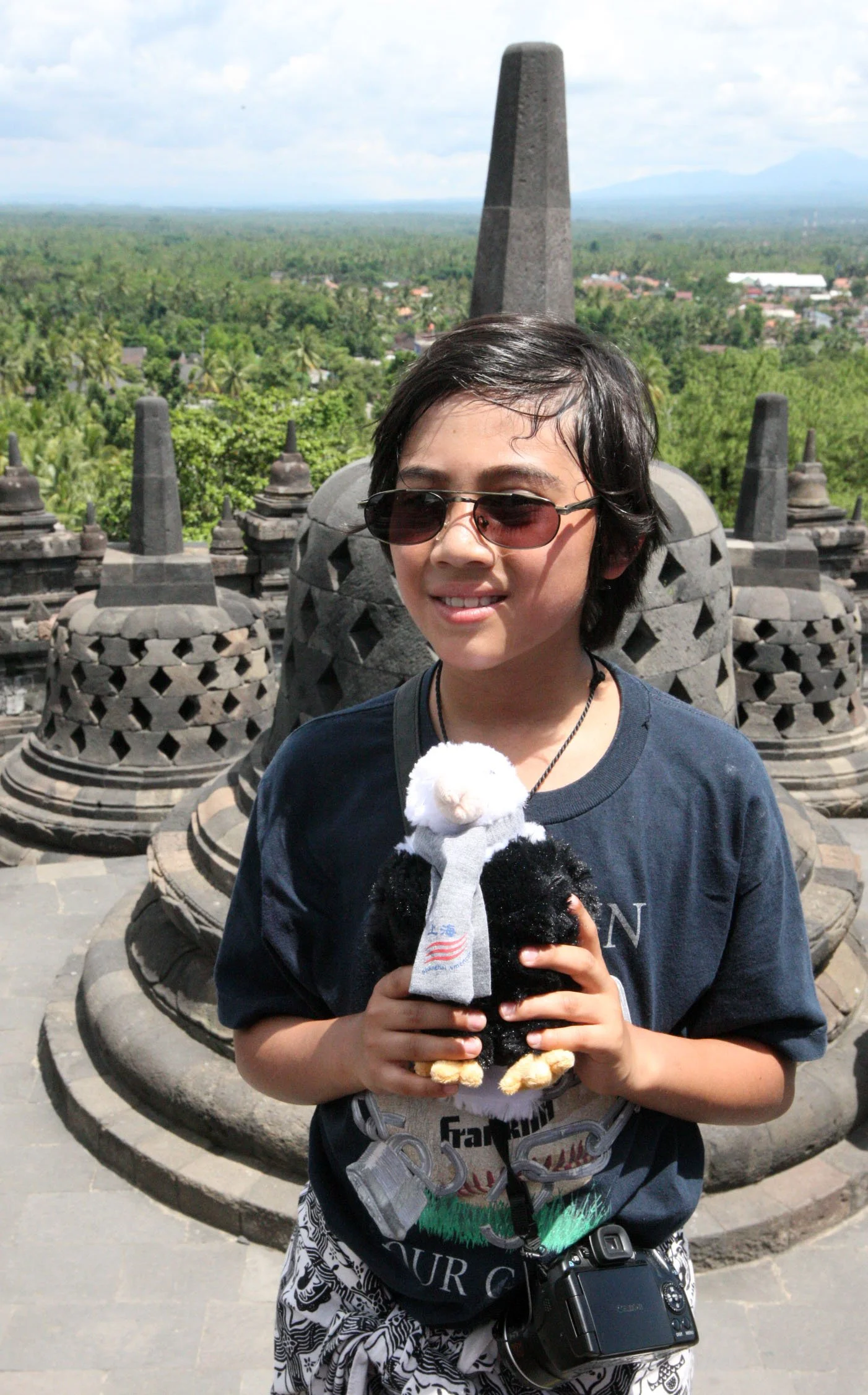 BOROBUDUR RUINS - YOGYAKARTA INDONESIA (53).JPG