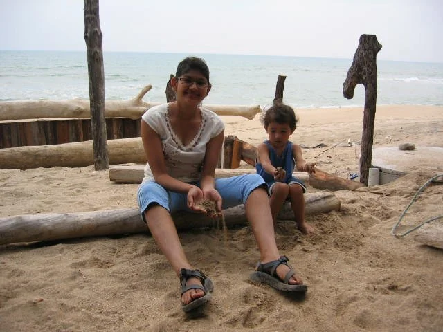 KOH LANTA - OTTOS PUB - 2005 (7).jpg