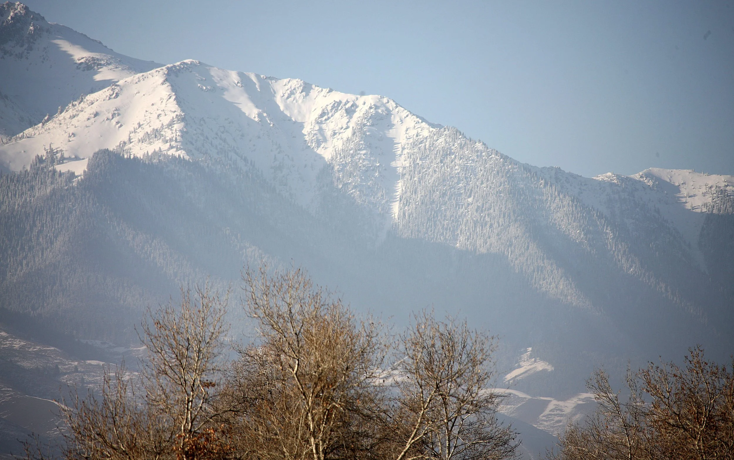 TIANSHAN MOUNTAINS - XINJIANG CHINA - ROUTE 216 (12).JPG