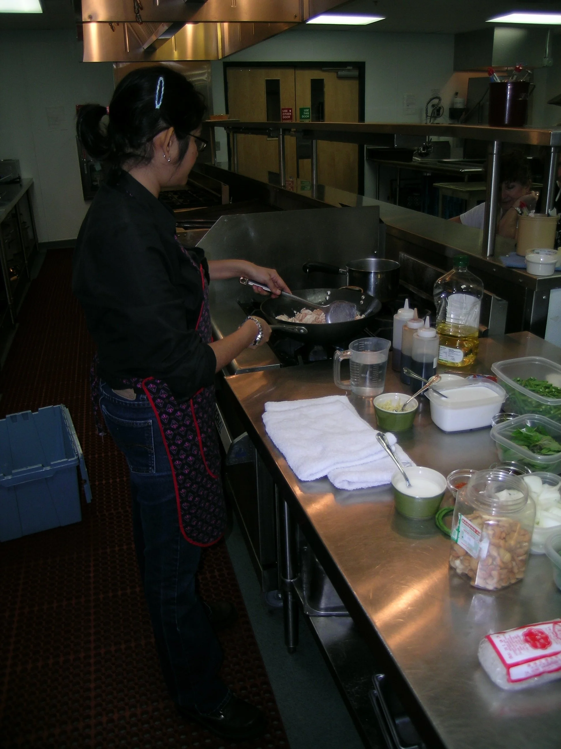 2005-10-20  THAI COOKING CLASS (4).jpg