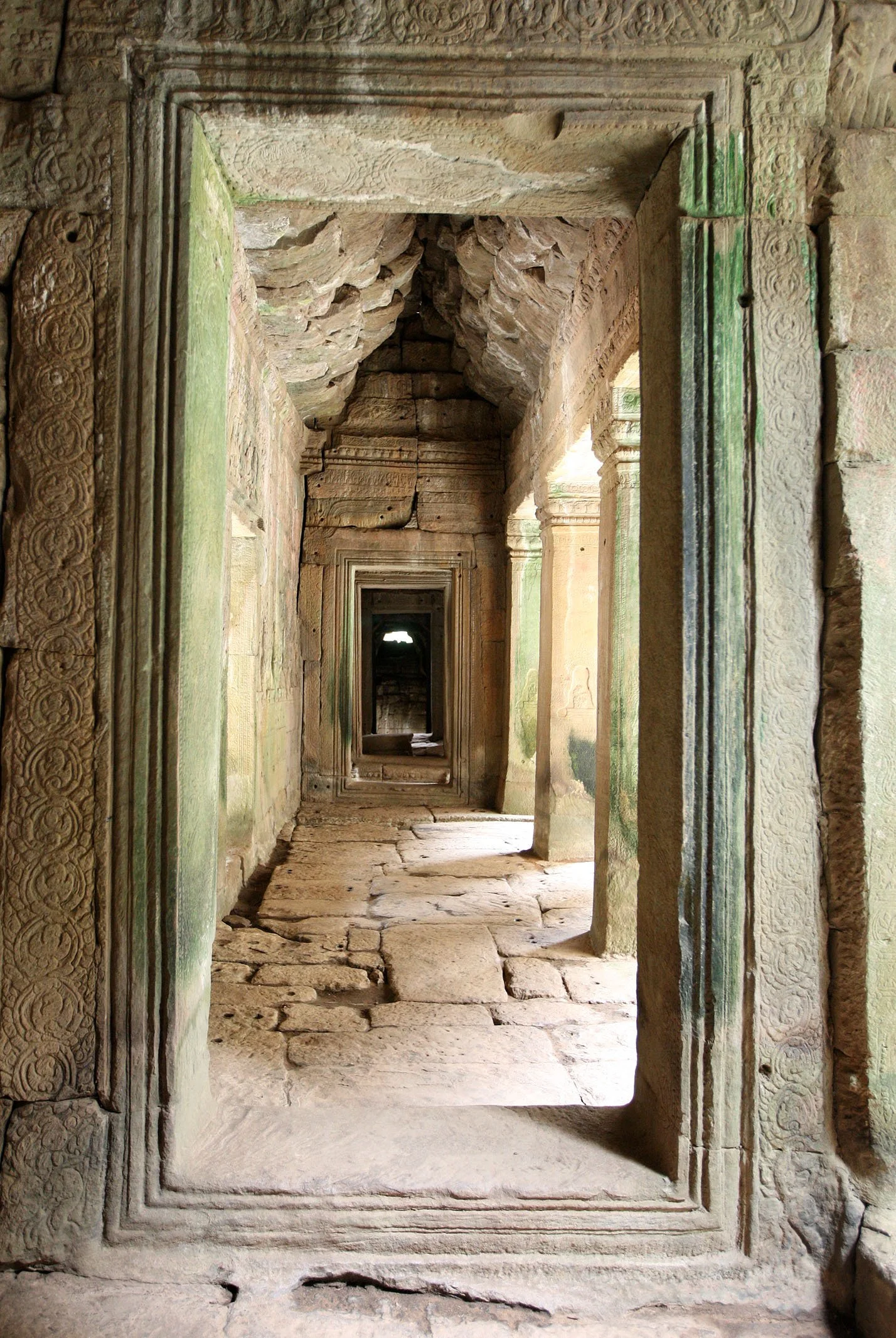 BAYON - JULY 2010 (67).JPG
