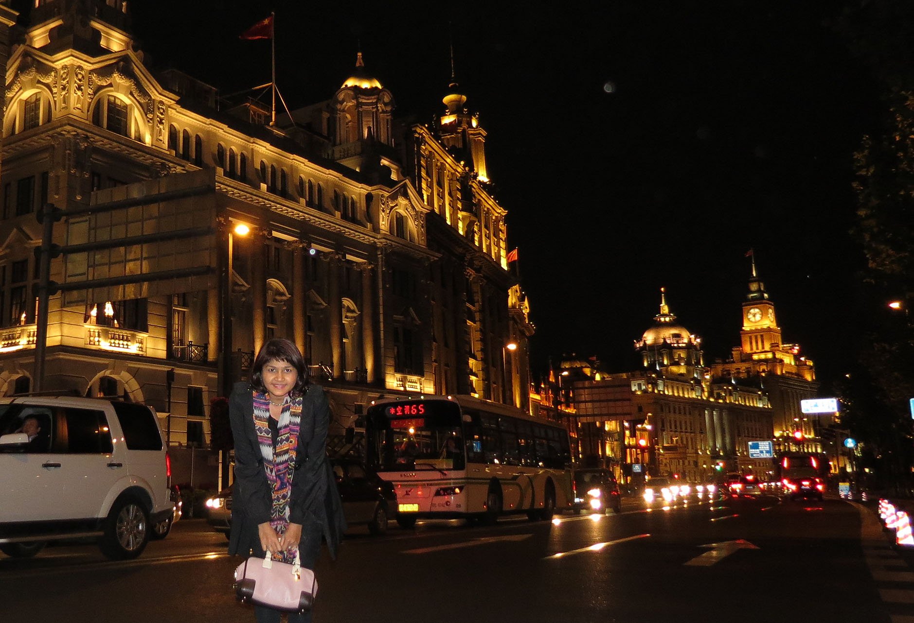 2012-10-29 SHANGHAI AT NIGHT (6).JPG