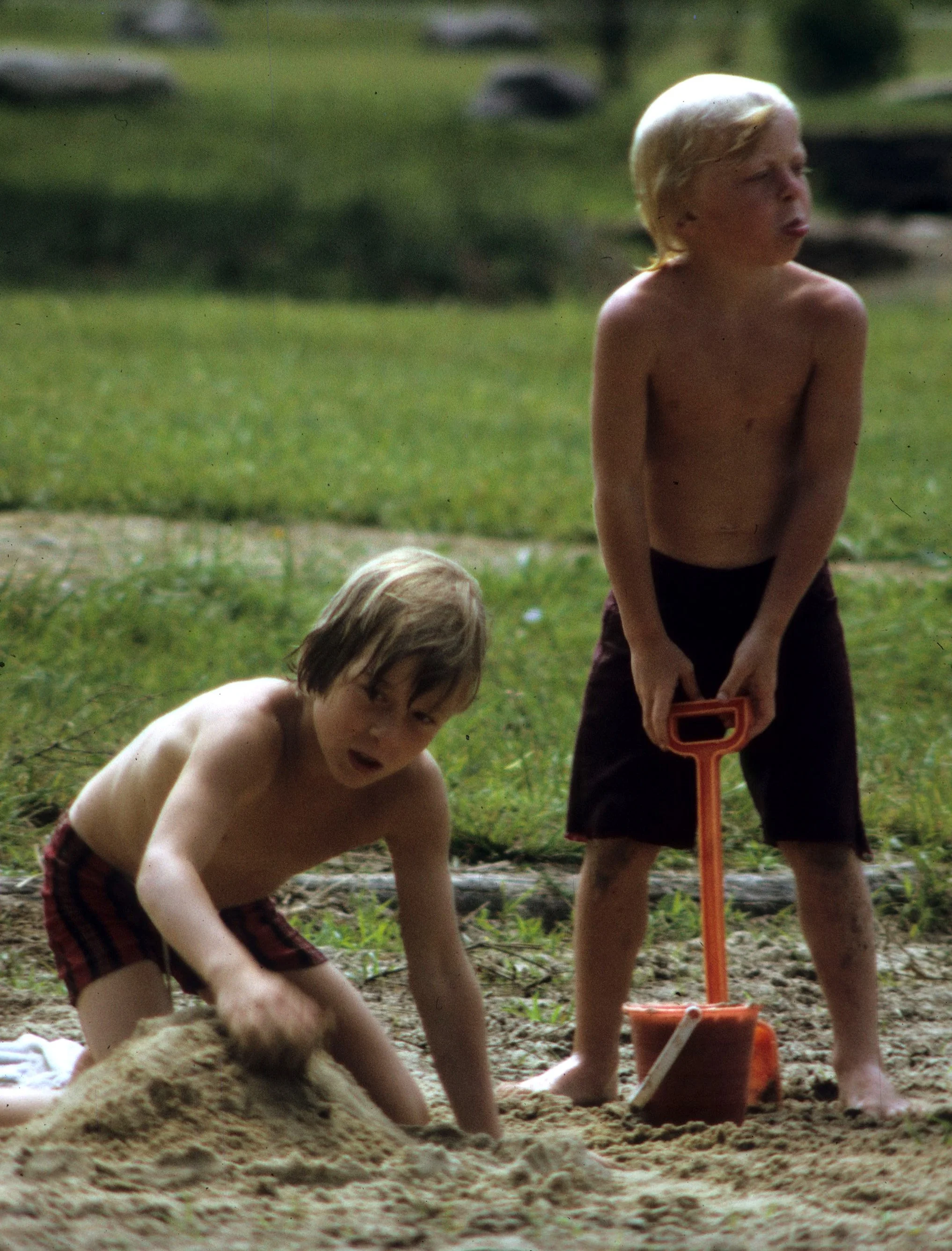 1972 - SUMMER TRIP - VIRGINIA - CRISTOPHEL KIDS.jpg