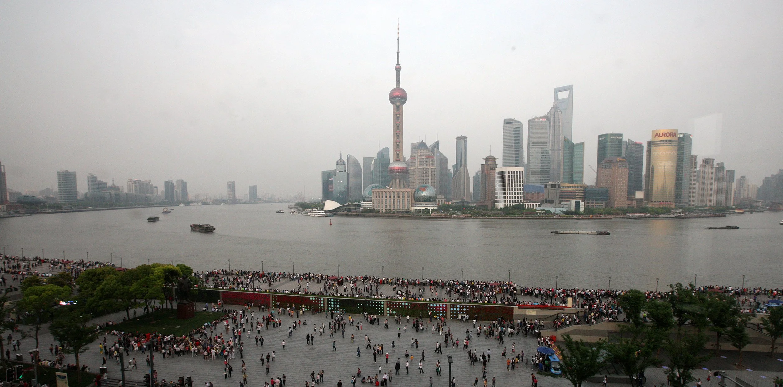 2011-4-29 NIGHT AT SHOOK AT 19 BUND SHANGHAI (108).JPG