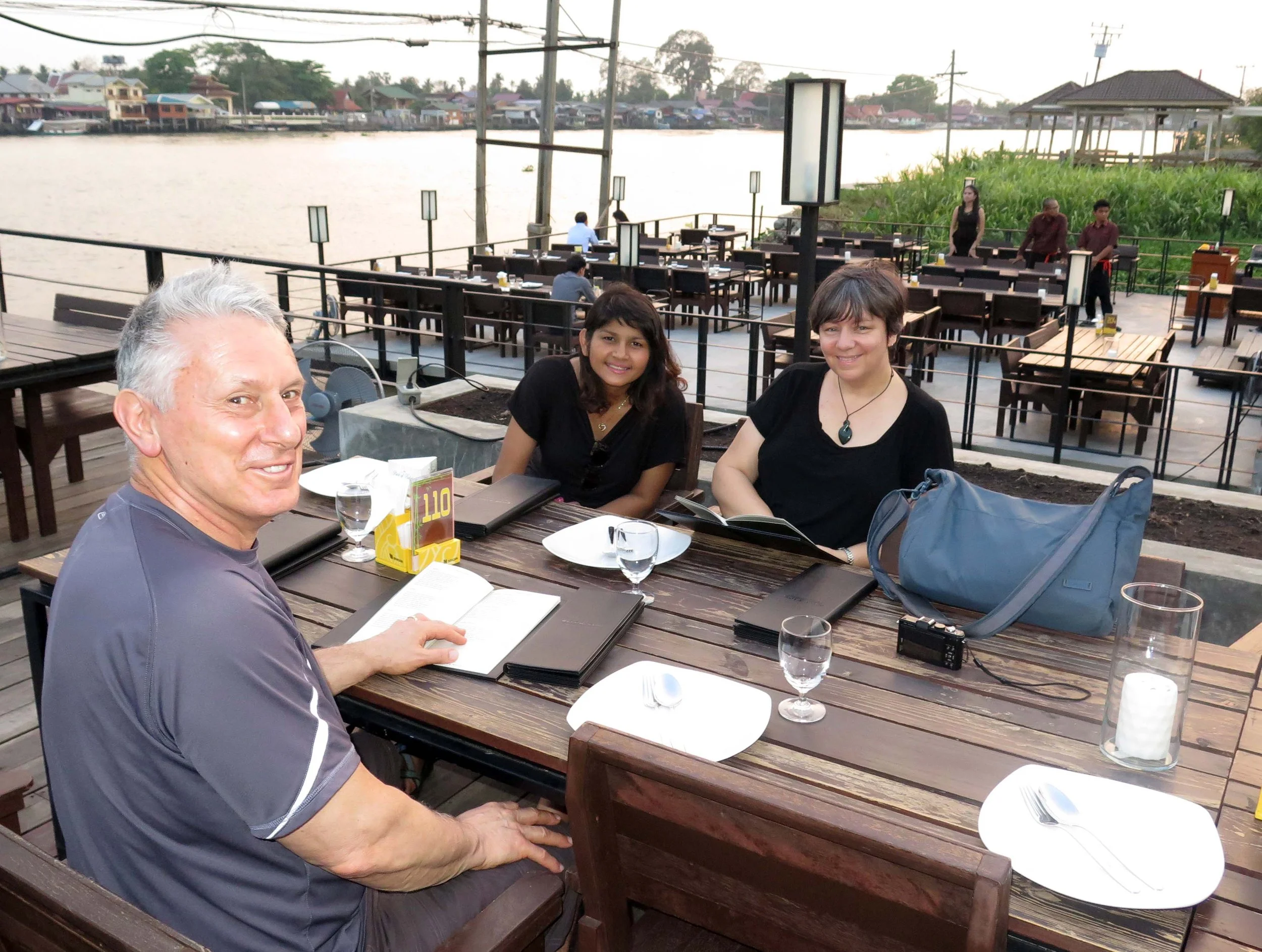 2013 Nonthaburi Setthasiri House and Nonthaburi Neighborhood (121).JPG