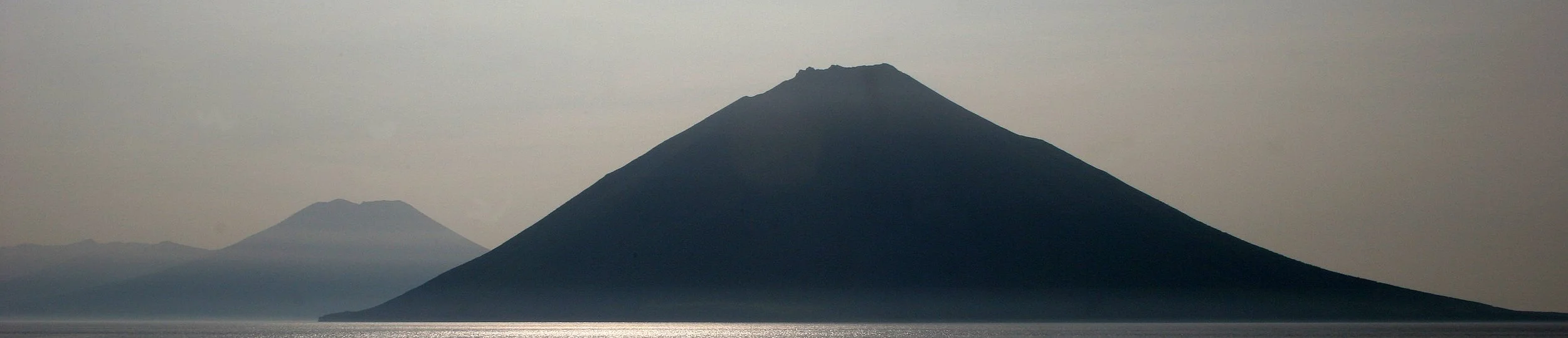 KURIL ISLANDS - VIEW LANDSCAPES AND GEOL - RUSSIA (99).jpg