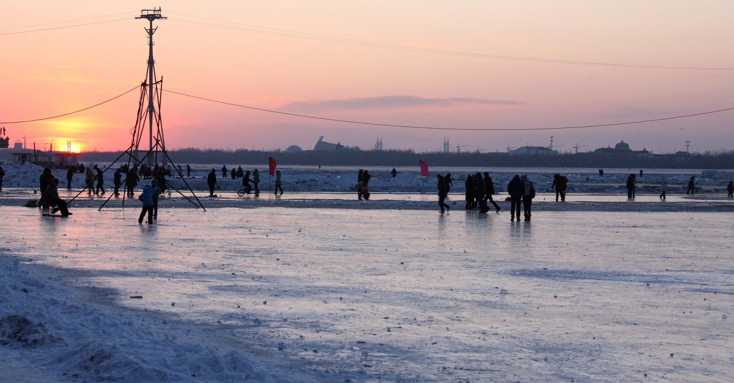 SONGHUA RIVER HARBIN CHINA - ACTIVITY ZONE! (58).JPG