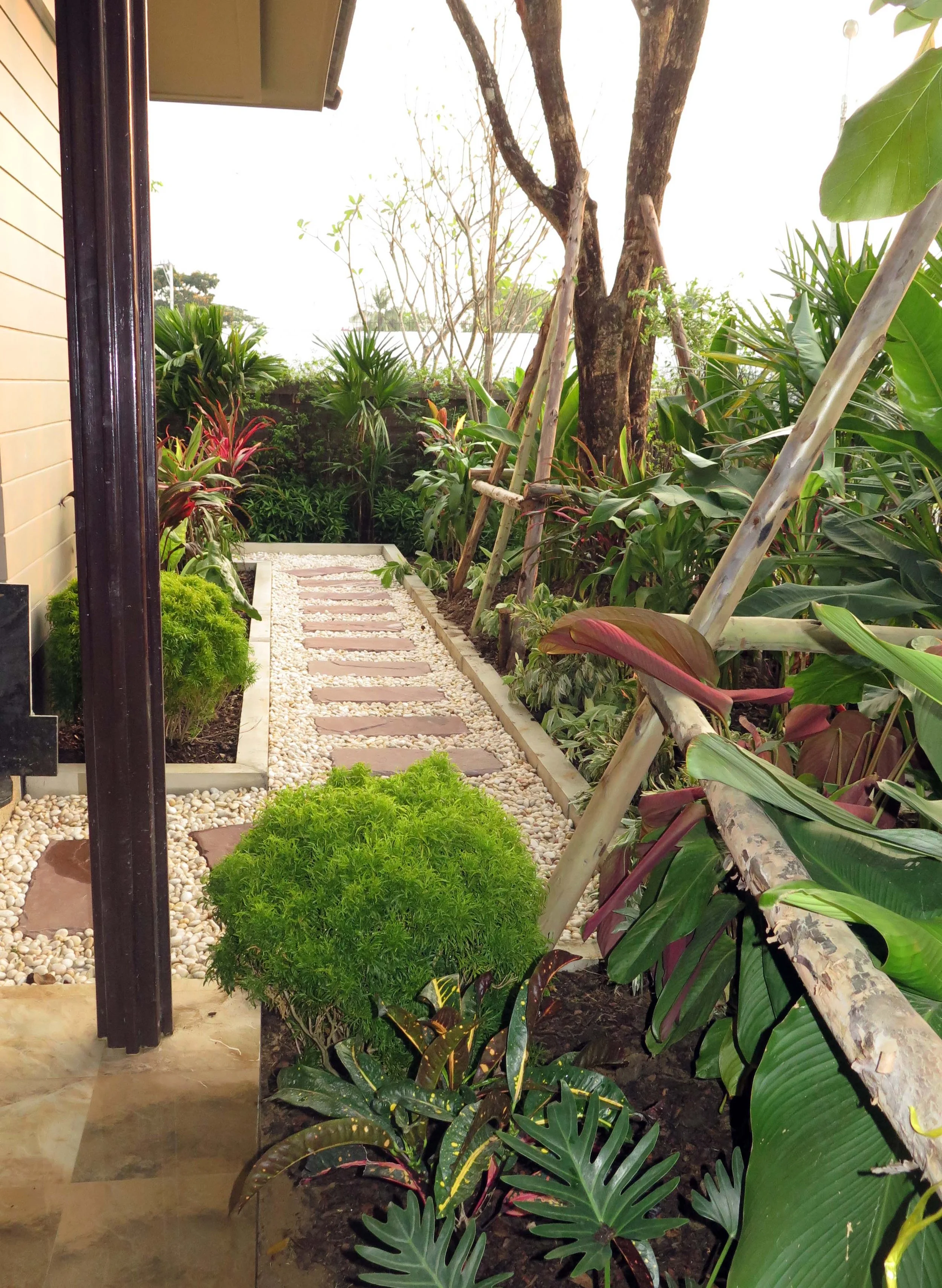 2013 Nonthaburi Setthasiri House and Nonthaburi Neighborhood (110).JPG