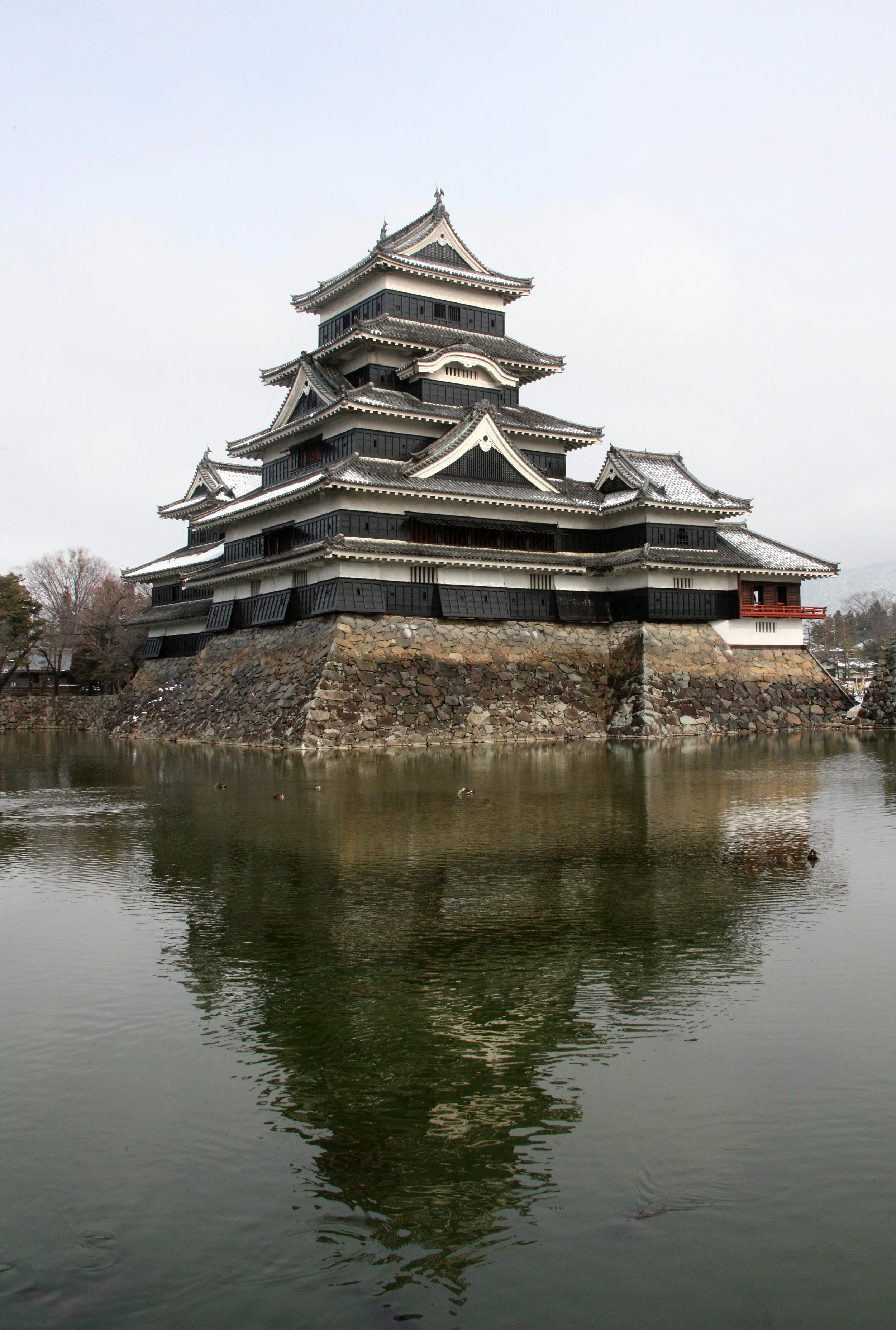 MATSUMOTO CASTLE (20).JPG
