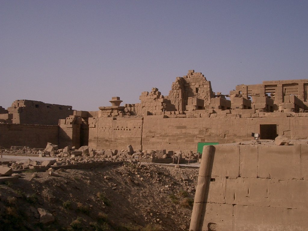KARNAK TEMPLE (11).JPG