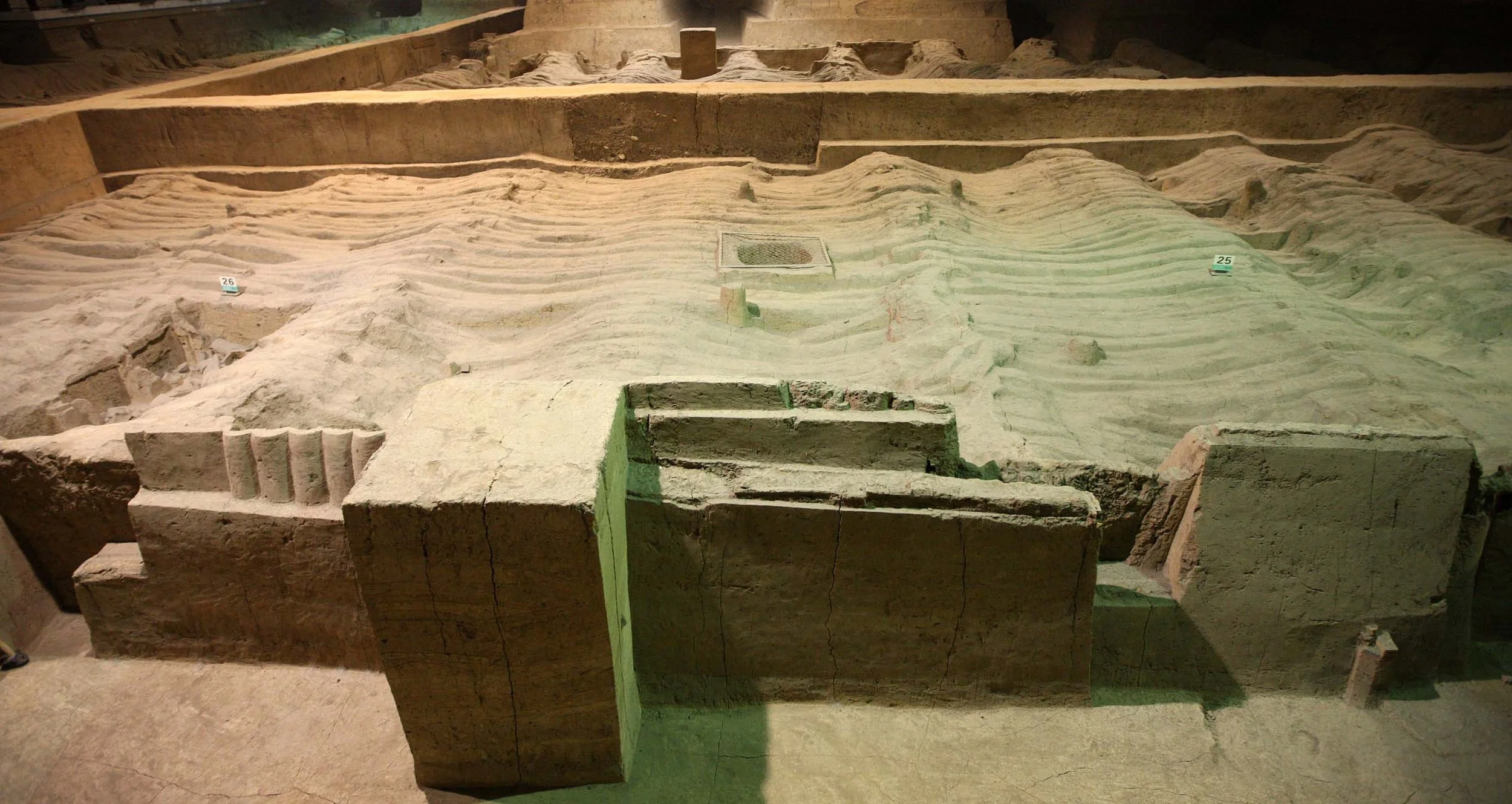 XIAN - TERRA COTTA WARRIORS - MARCH 2011 (31).JPG