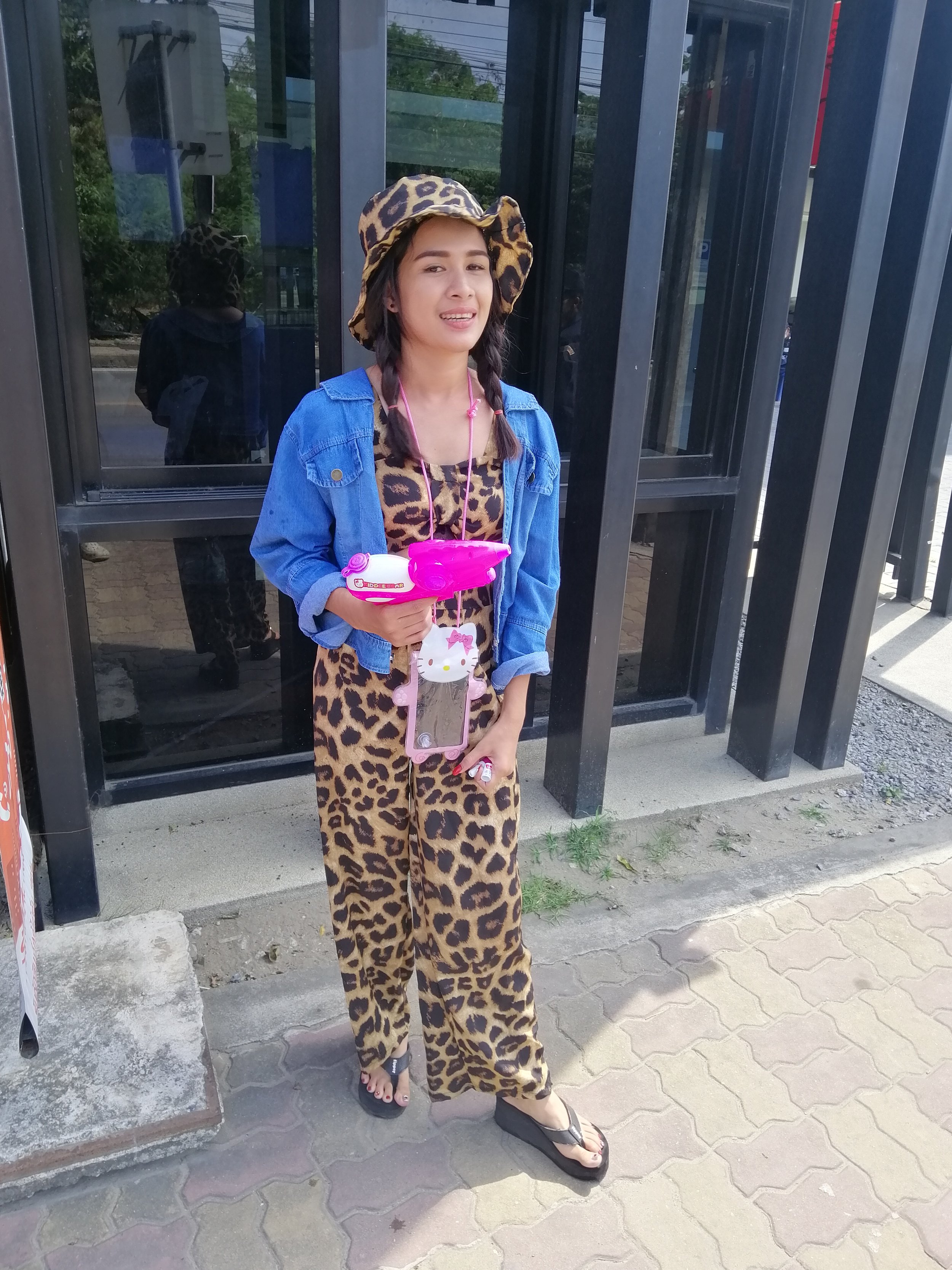 2019 Songkran in Bangkok - Khao San Road & Samut Prakan (16).jpg