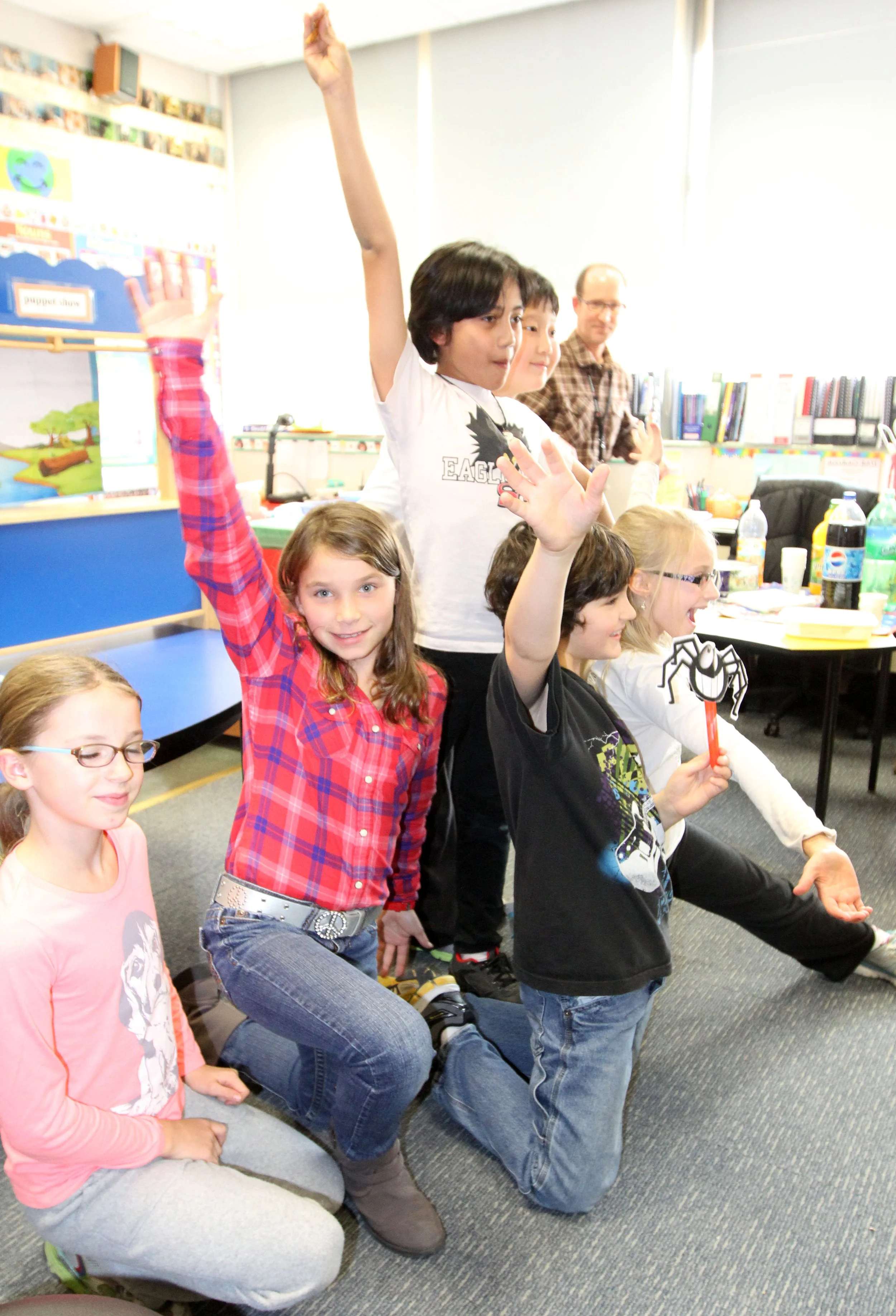 COKIE'S PUPPET SHOW - SAS DECEMBER 2012 (5).JPG