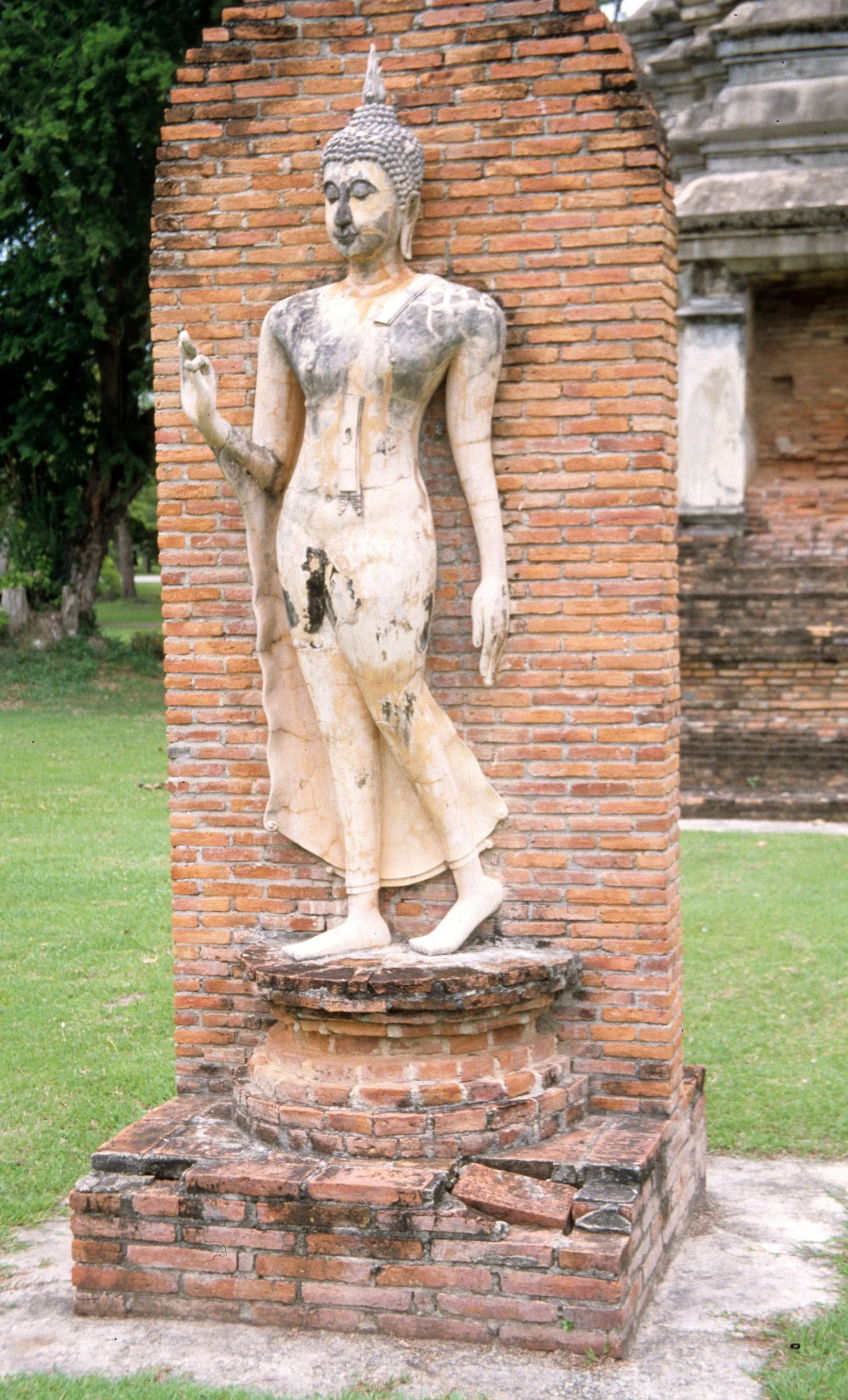 SUKHOTHAI F.jpg