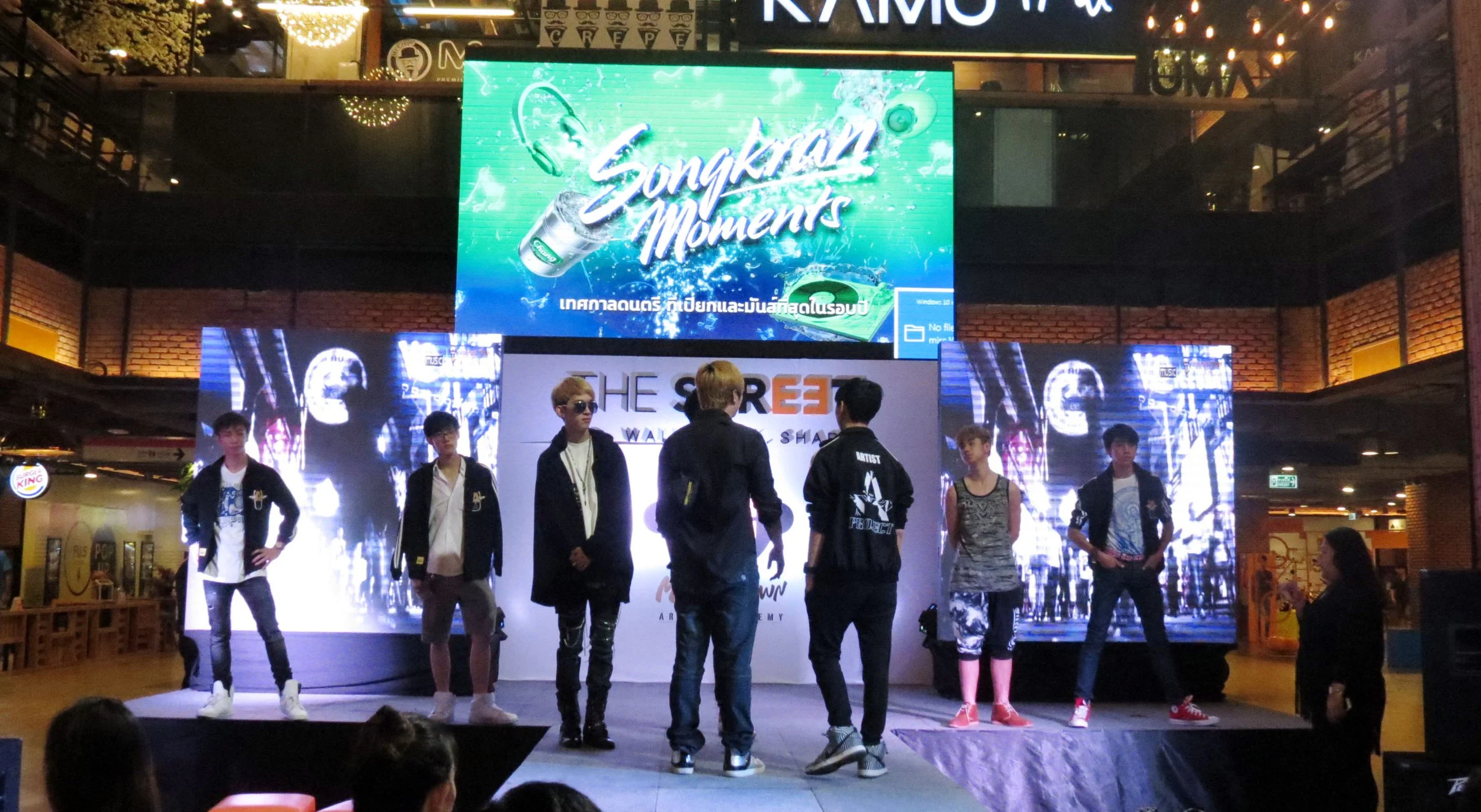 2016 Monkey Town Modeling Cokie in Bangkok (128).JPG